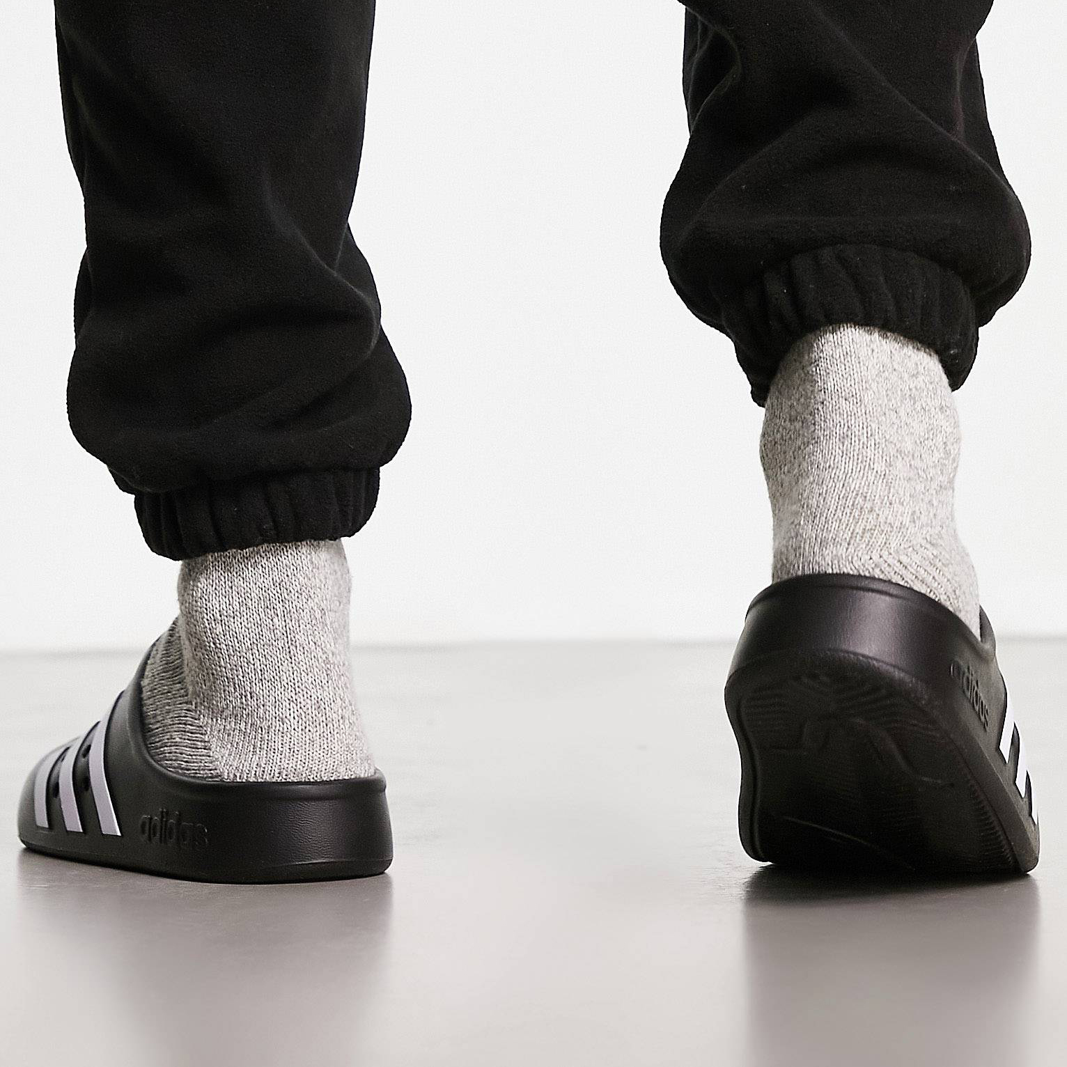 Dép Adidas Adilette Clogs Slip-On Soft Comfort Black GZ5886