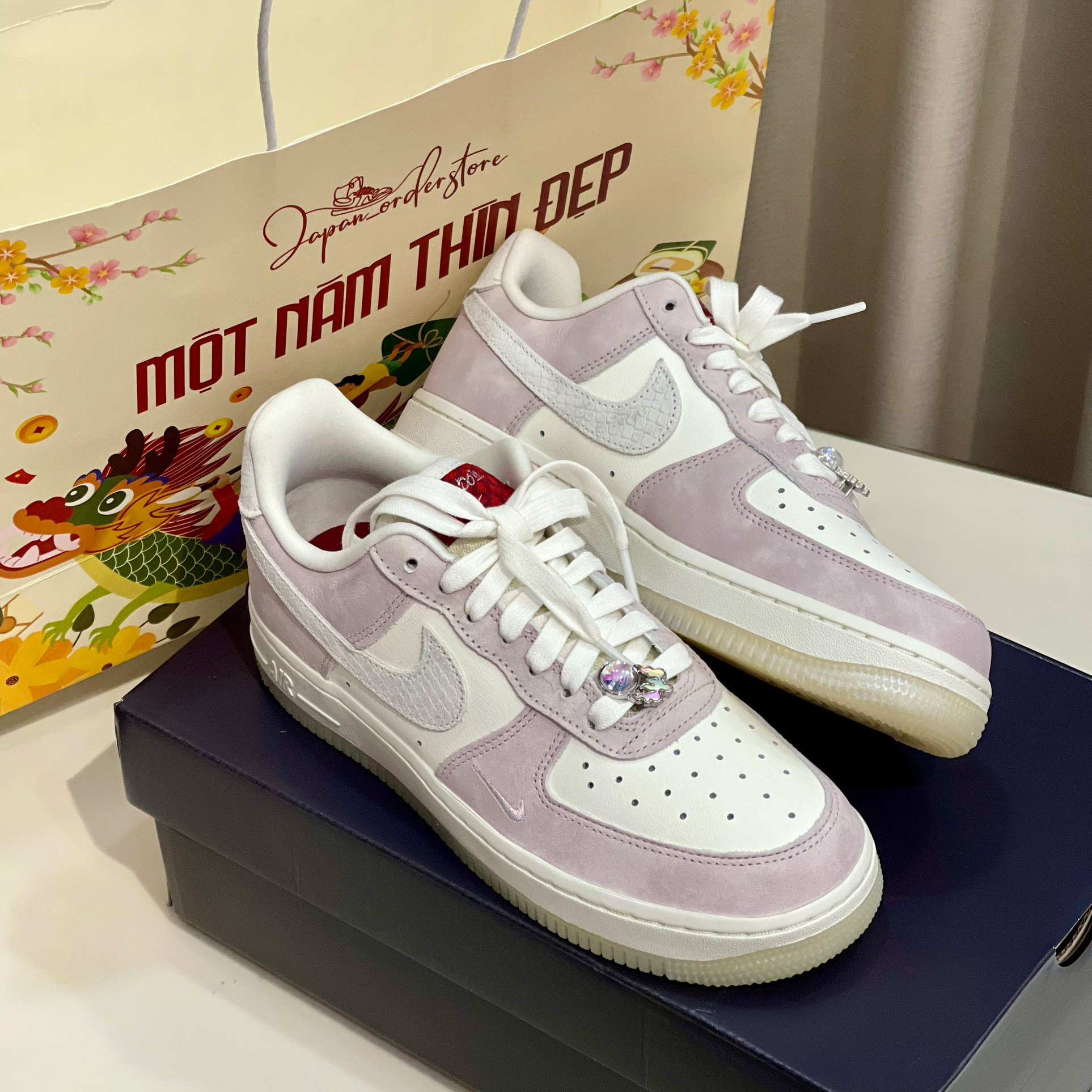 Phân Biệt Giày Af1 Fake Vs Real Giày Nike Air Force Low Year Of