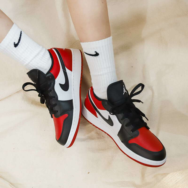 Nike Air Jordan 1 Low Bred Toe (GS) 553560-612 | 553558 612 Nike Air Jordan 1 Low Bred Toe (Gs) 553560-612 | 553558 612