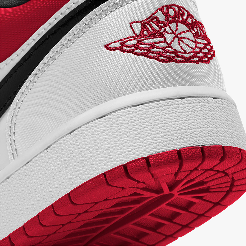 Giày Nike Air Jordan 1 Low GS White Gym Red 553560-118