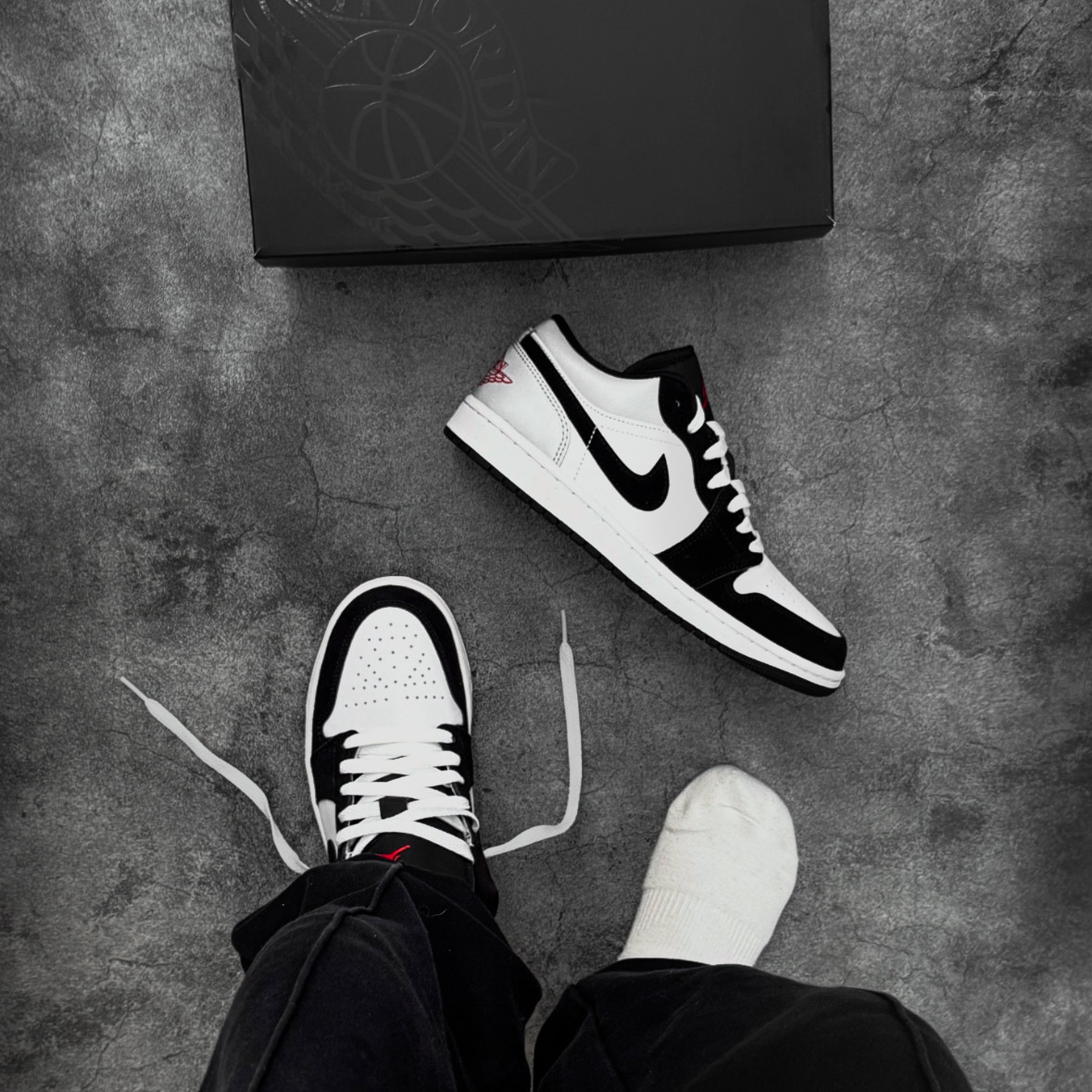 air-jordan-black-matte-silver-hf3148-106