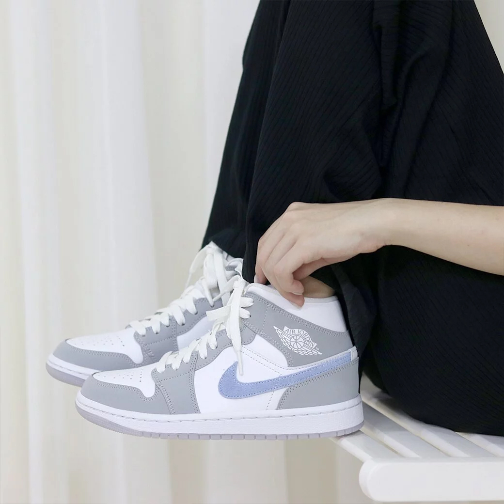 Già y Nike Air Jordan 1 Mid Grey Blue BQ6472-105
