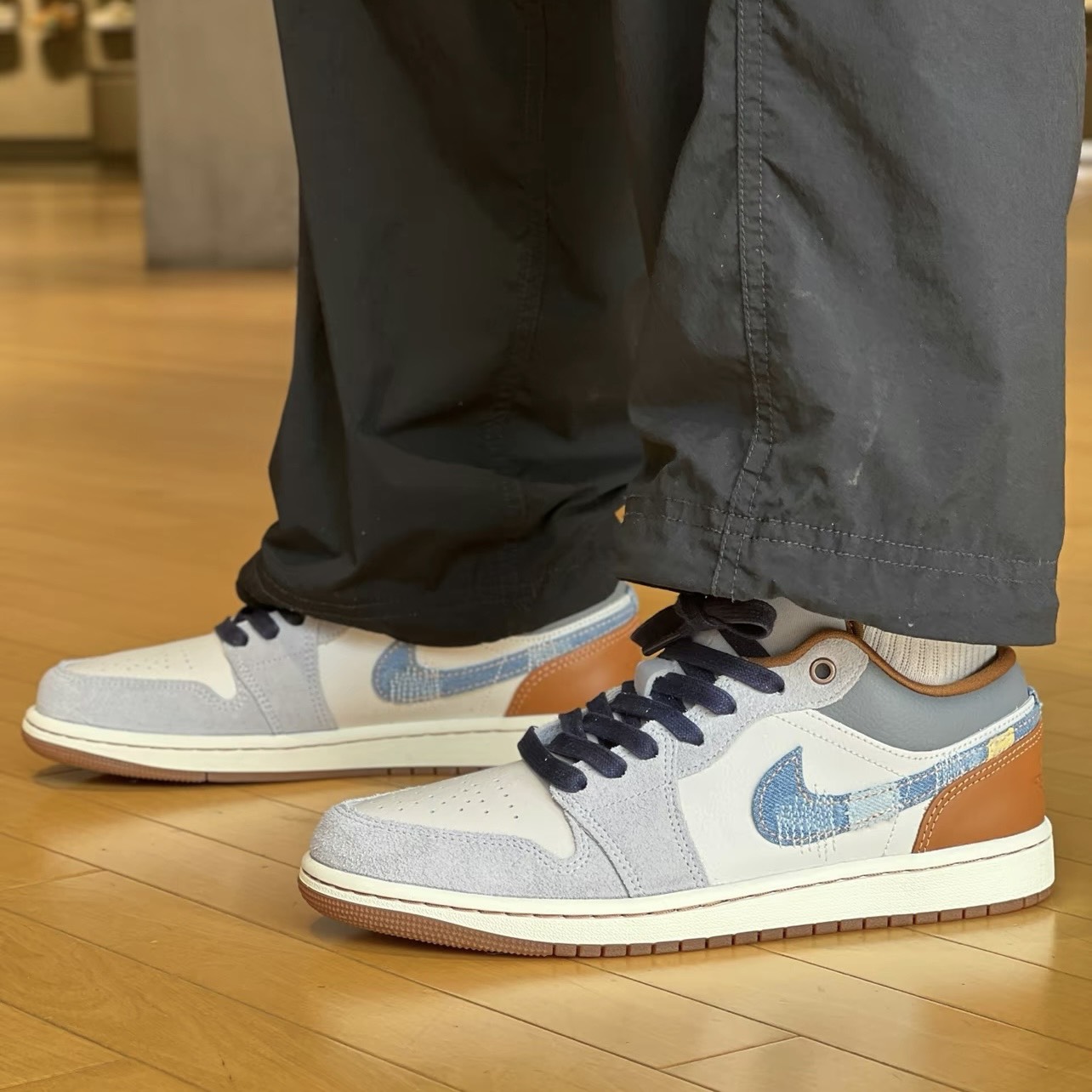 Giày Nike Air Jordan 1 SE Phantom Denim Swoosh FZ5042-041