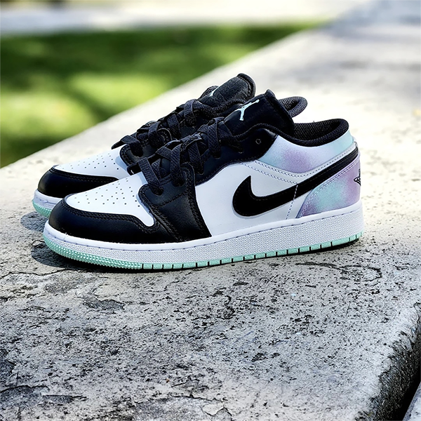 Giày Nike Air Jordan 1 Low SE GS 'Tie Dye' DQ2514-100