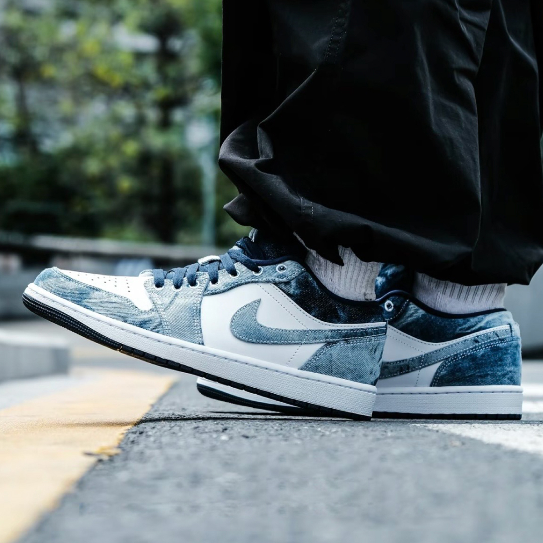 washed denim aj1