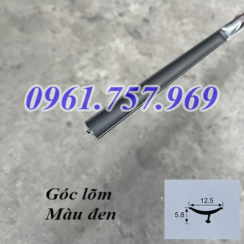 Nẹp góc màu đen