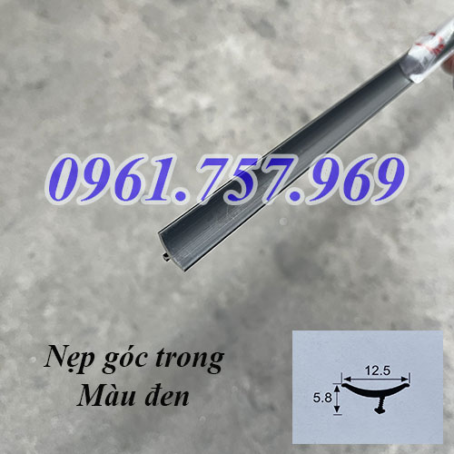 Nẹp góc trong màu đen