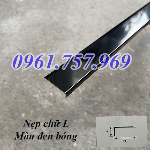 Nẹp mép gương màu đen