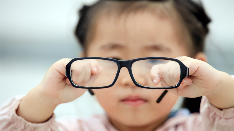 Bệnh Cận Thị Và Cách Phòng Ngừa: Những Điều Bạn Cần Biết