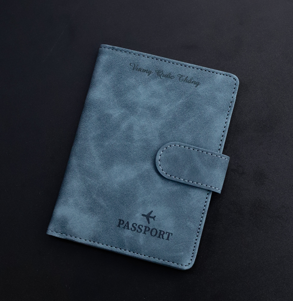 Passport holder quai cài xanh Q5