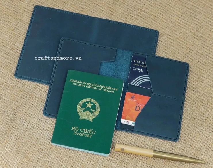 Ví đựng passport holder da thật handmade màu xanh navy