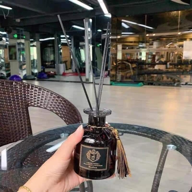 TINH DẦU THƠM ĐỂ PHÒNG ( MÀU ĐEN )