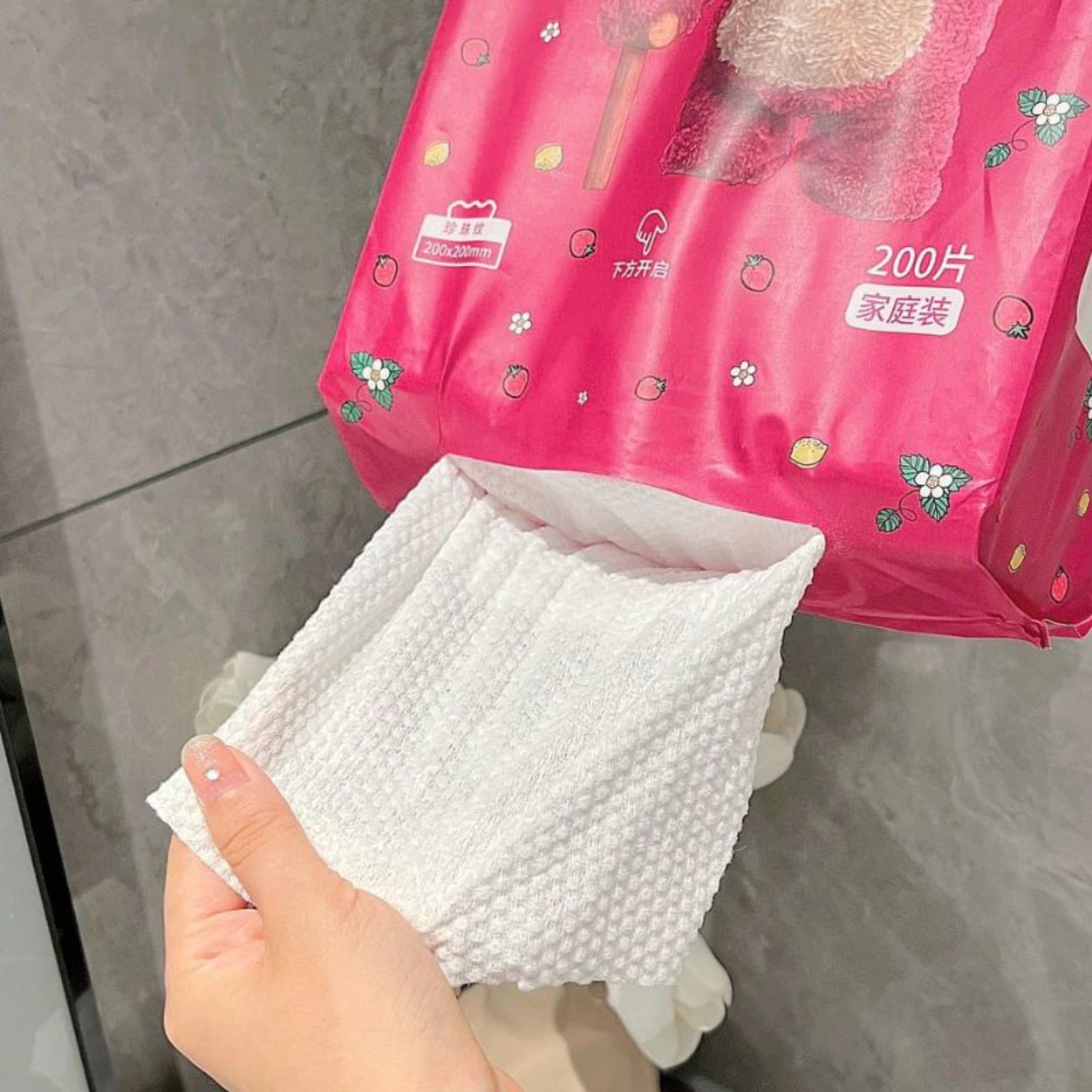 TÚI GIẤY GẤU DÂU RÚT 200 TỜ