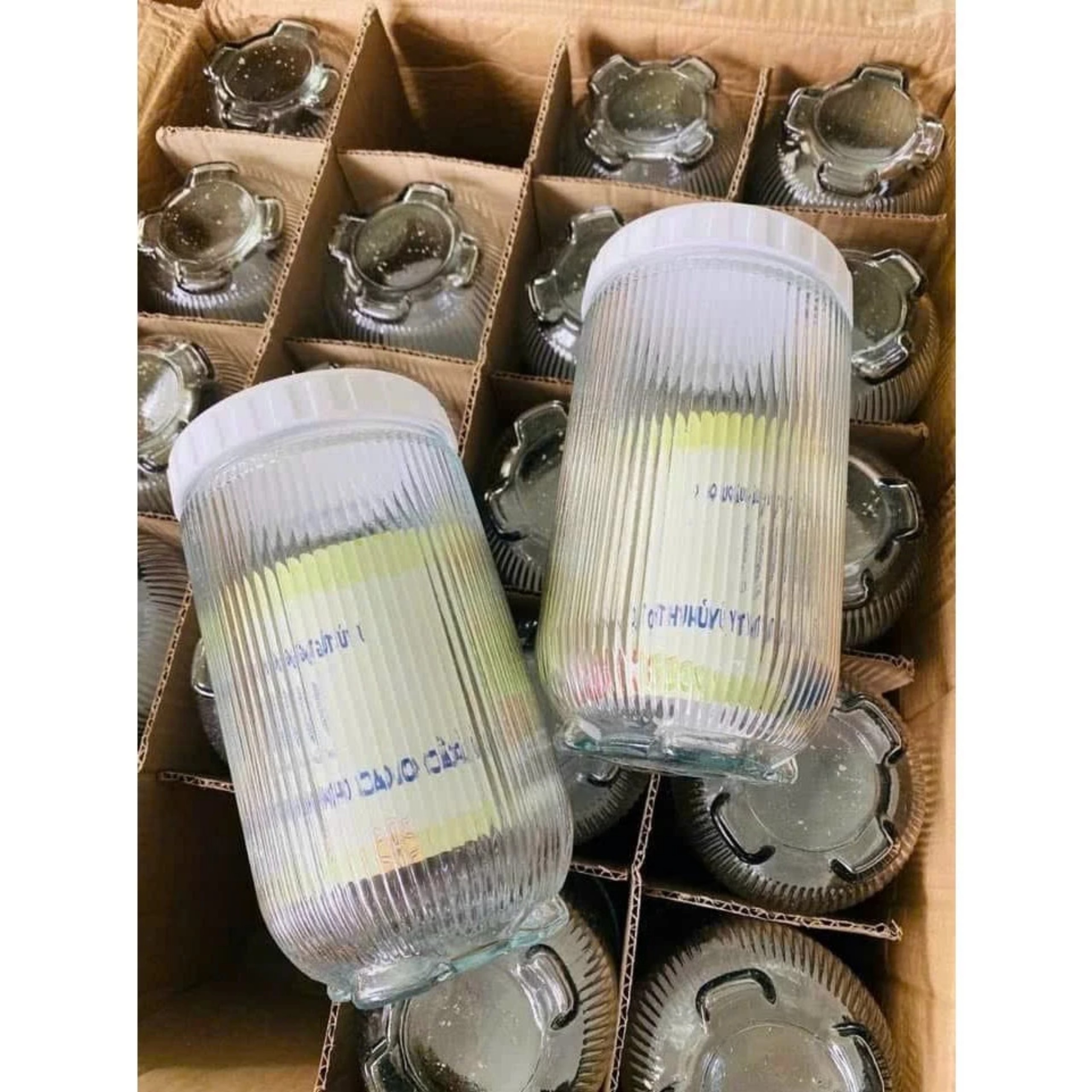 HŨ THỦY TINH UNILEVERR CÓ NẮP VẶN 900 ML