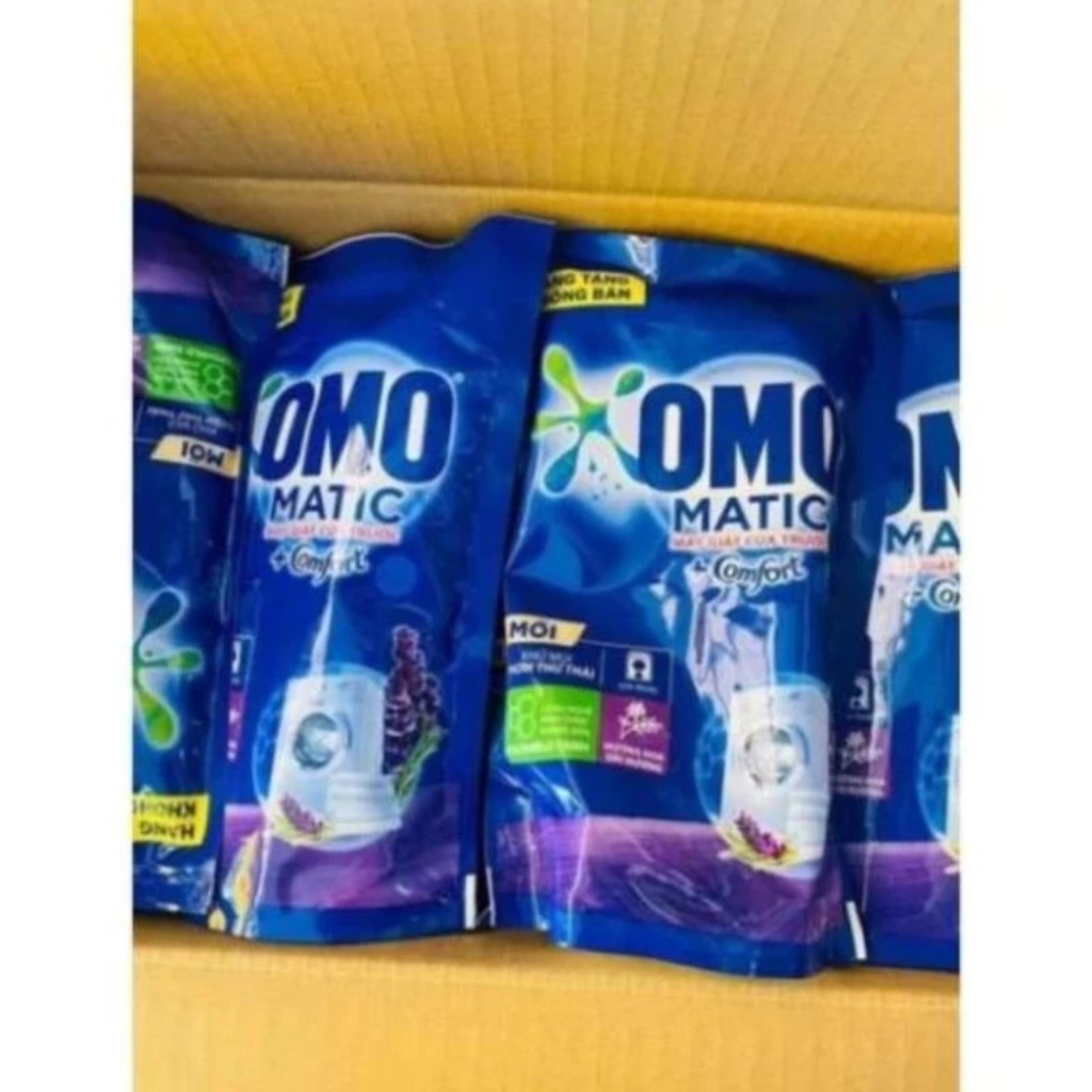 NƯỚC GIẶT OMO CỬA TRƯỚC ( MÀU XANH )