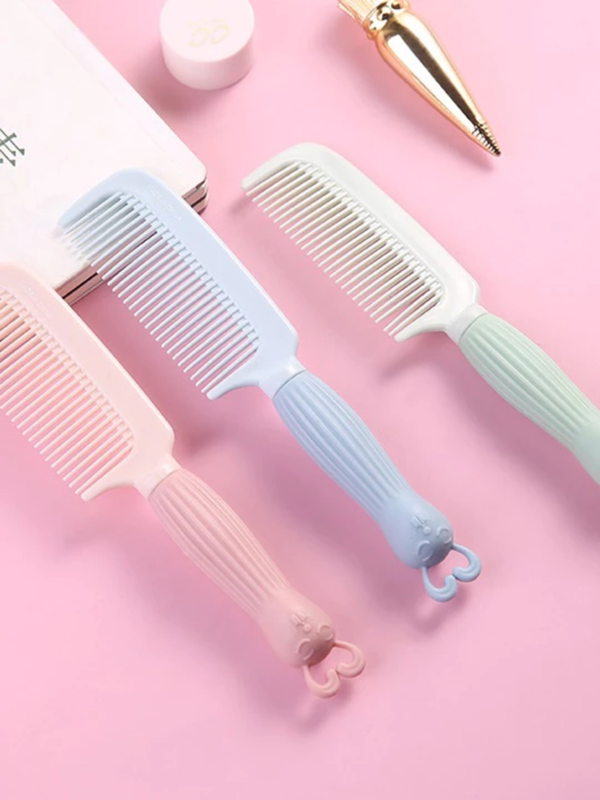 LƯỢC CHẢI TÓC HÌNH THỎ CHO BÉ