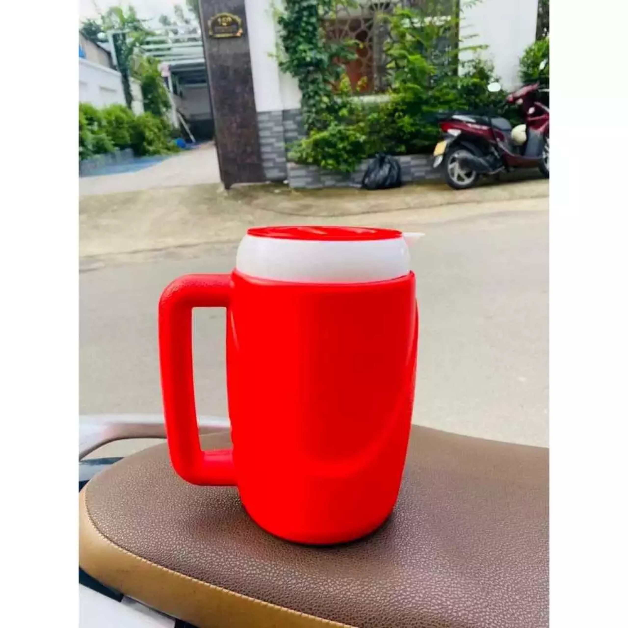 CA ĐÁ GIỮ NHIỆT 1.5 Lít NESCAFE