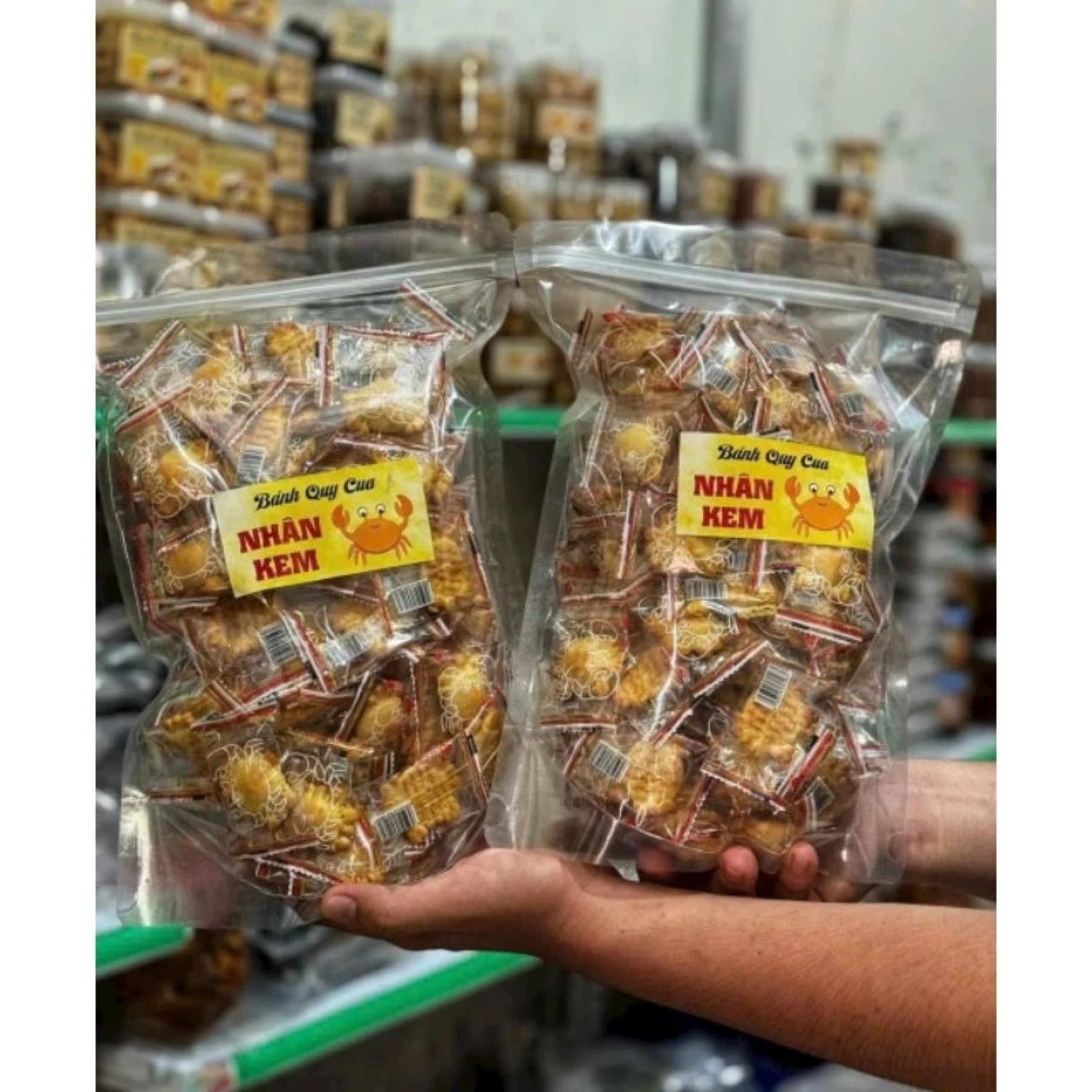 Túi 1KG Bánh Quy Cua Nhân Kem Thơm Ngon - đồ ăn vặt ( 2 bịch )