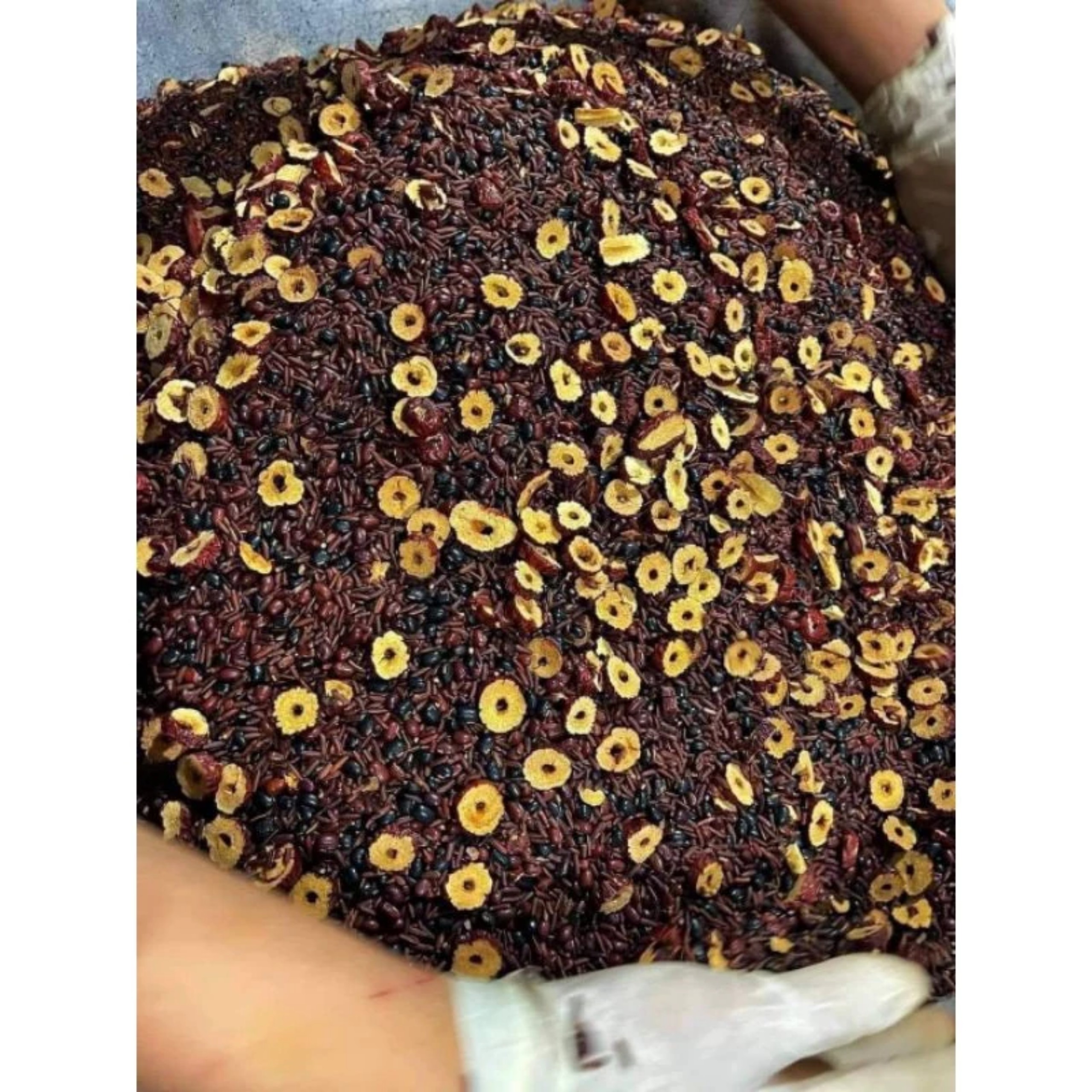 TRÀ GẠO LỨT, ĐẬU ĐEN, CỎ NGỌT, TÁO ĐỎ, LÁ DỨA