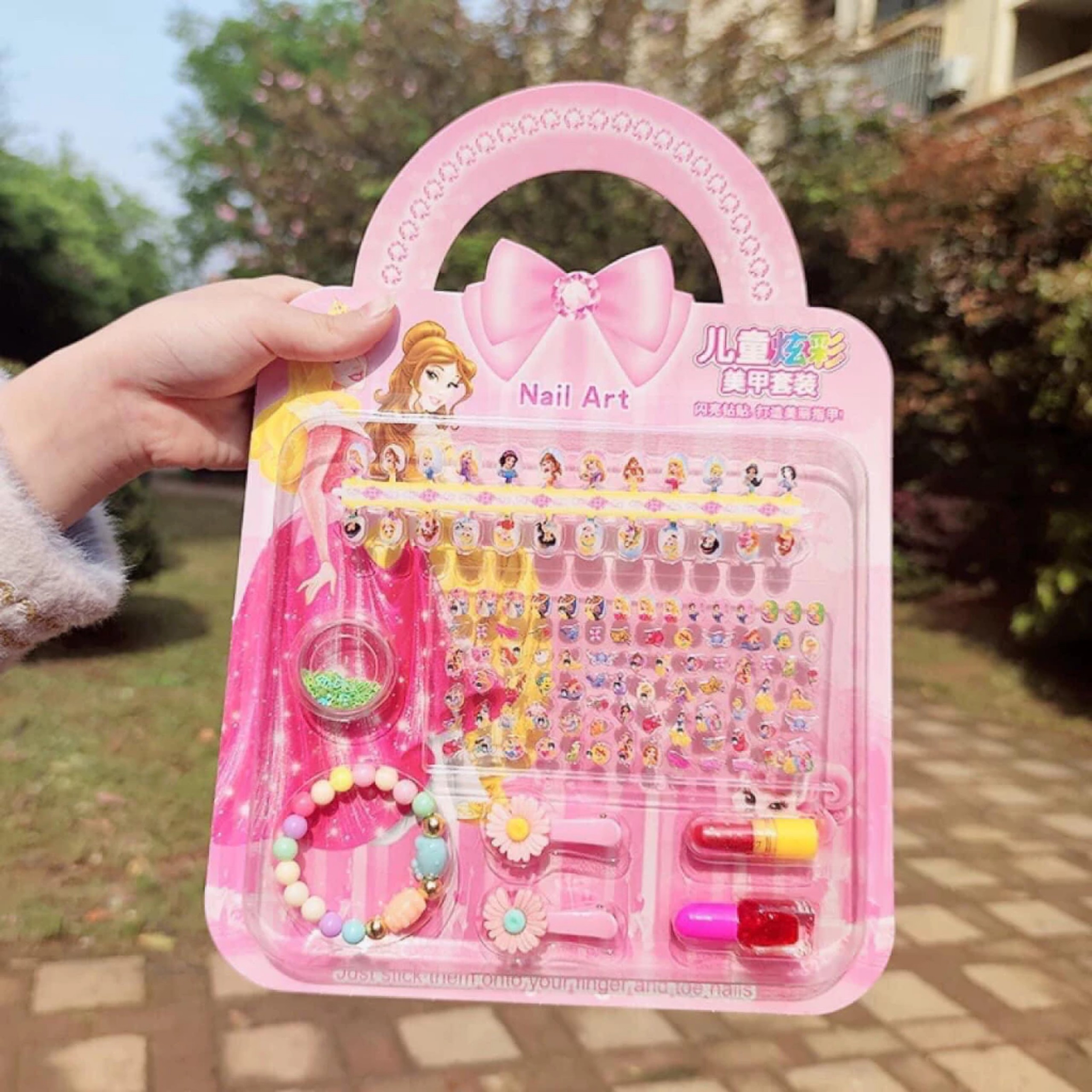 ĐỒ CHƠI LÀM MÓNG CHO BÉ