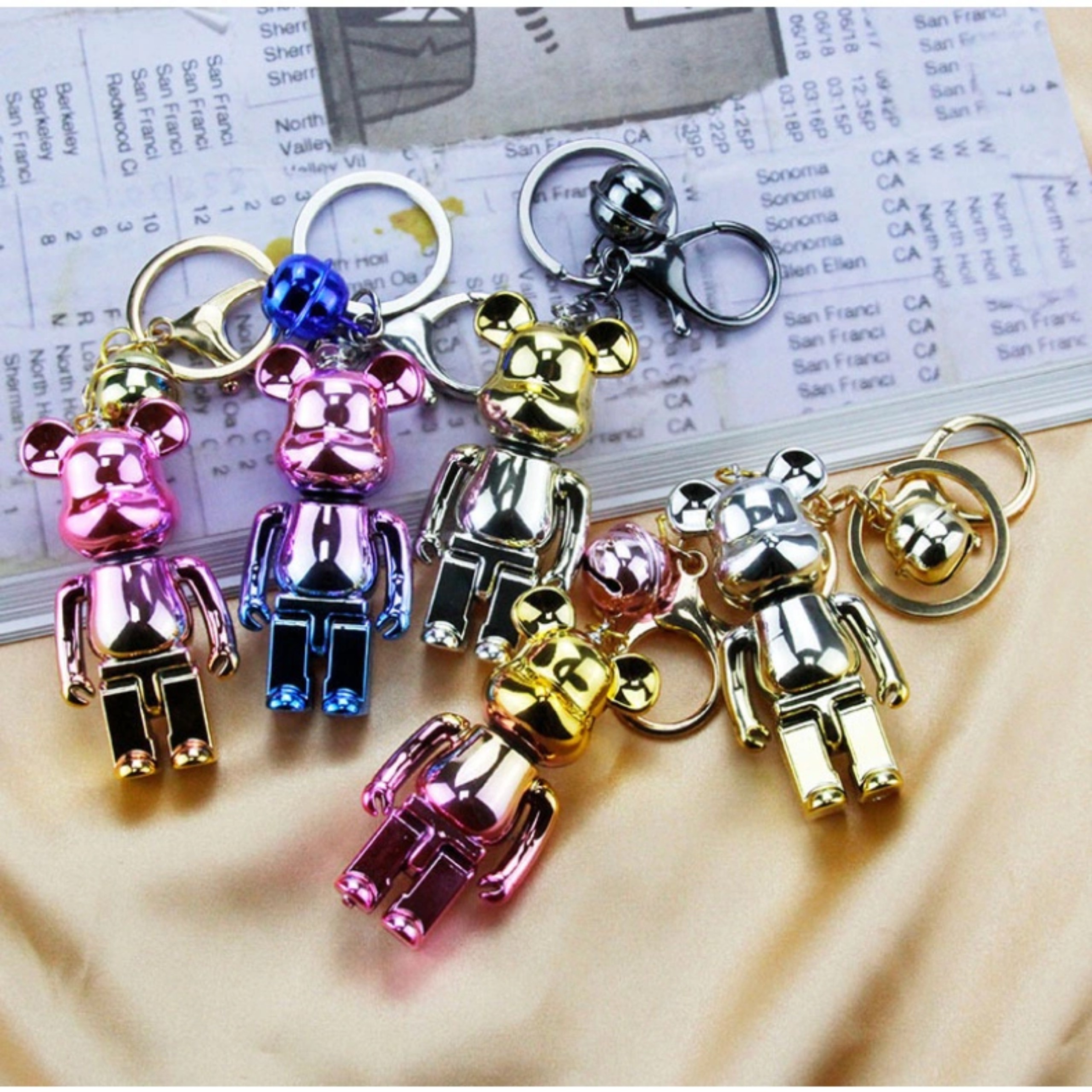 Móc khóa Gấu Bearbrick cao cấp, phụ kiện trang trí độc đáo hàng