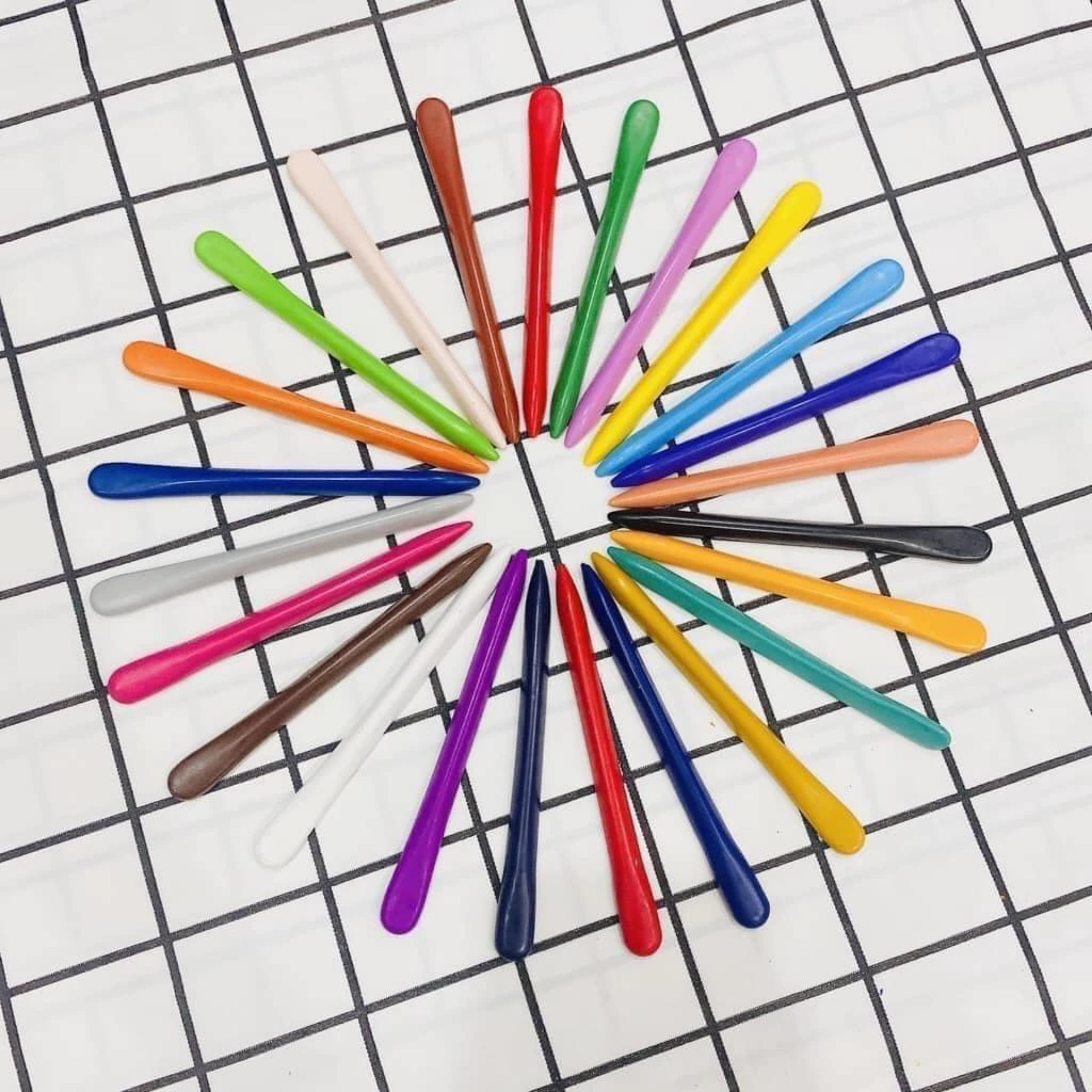 BÚT SÁP MÀU HỮU CƠ 12, CÂY AN TOÀN CHO BÉ YÊU TẬP TÔ VẼ