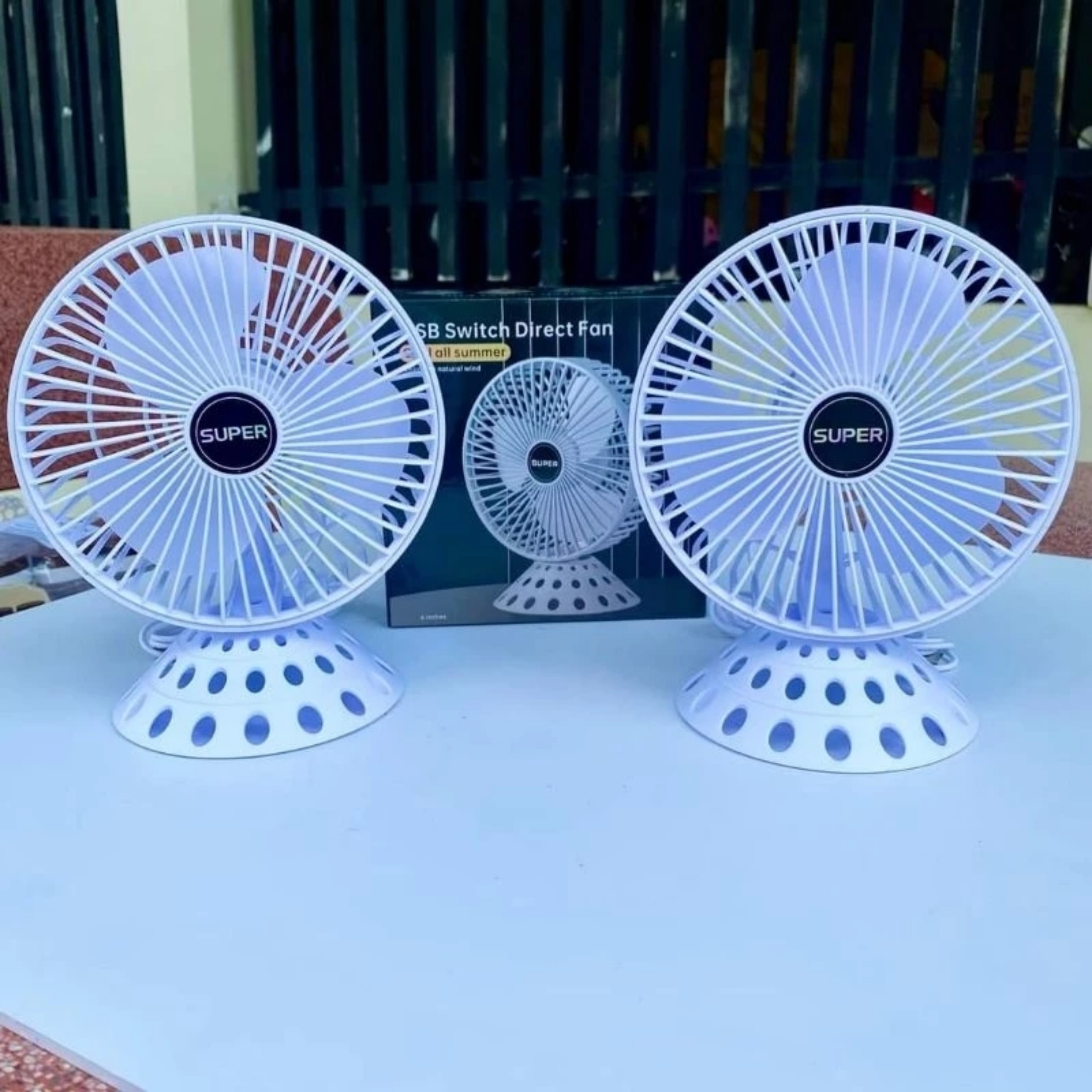 QUẠT ĐỂ BÀN USB ĐẾ TRÒN