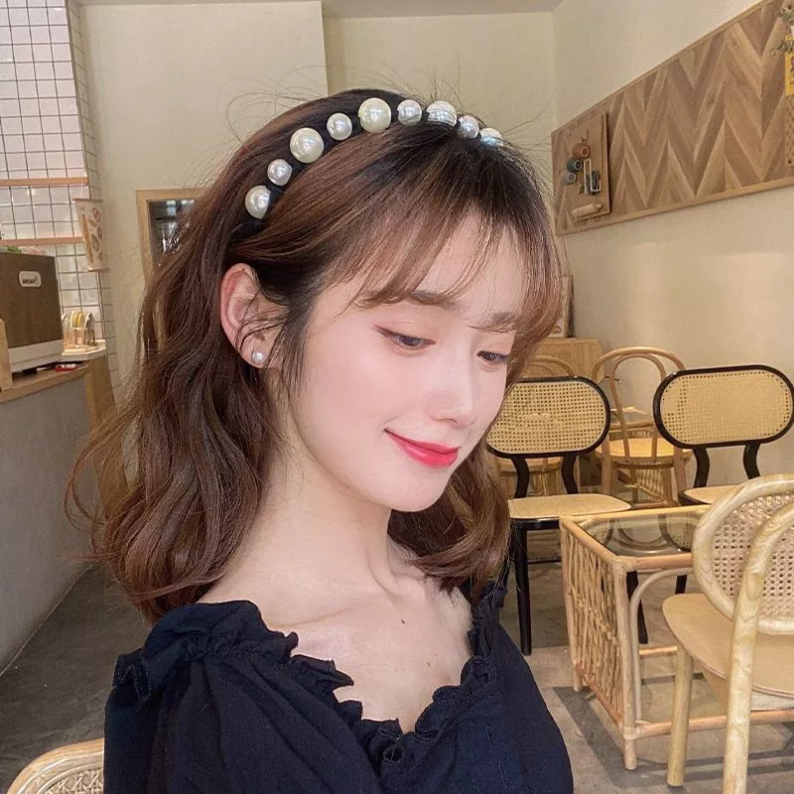 BĂNG ĐÔ ĐÍNH HẠT GIẢ NGỌC TRAI CÓ DÂY