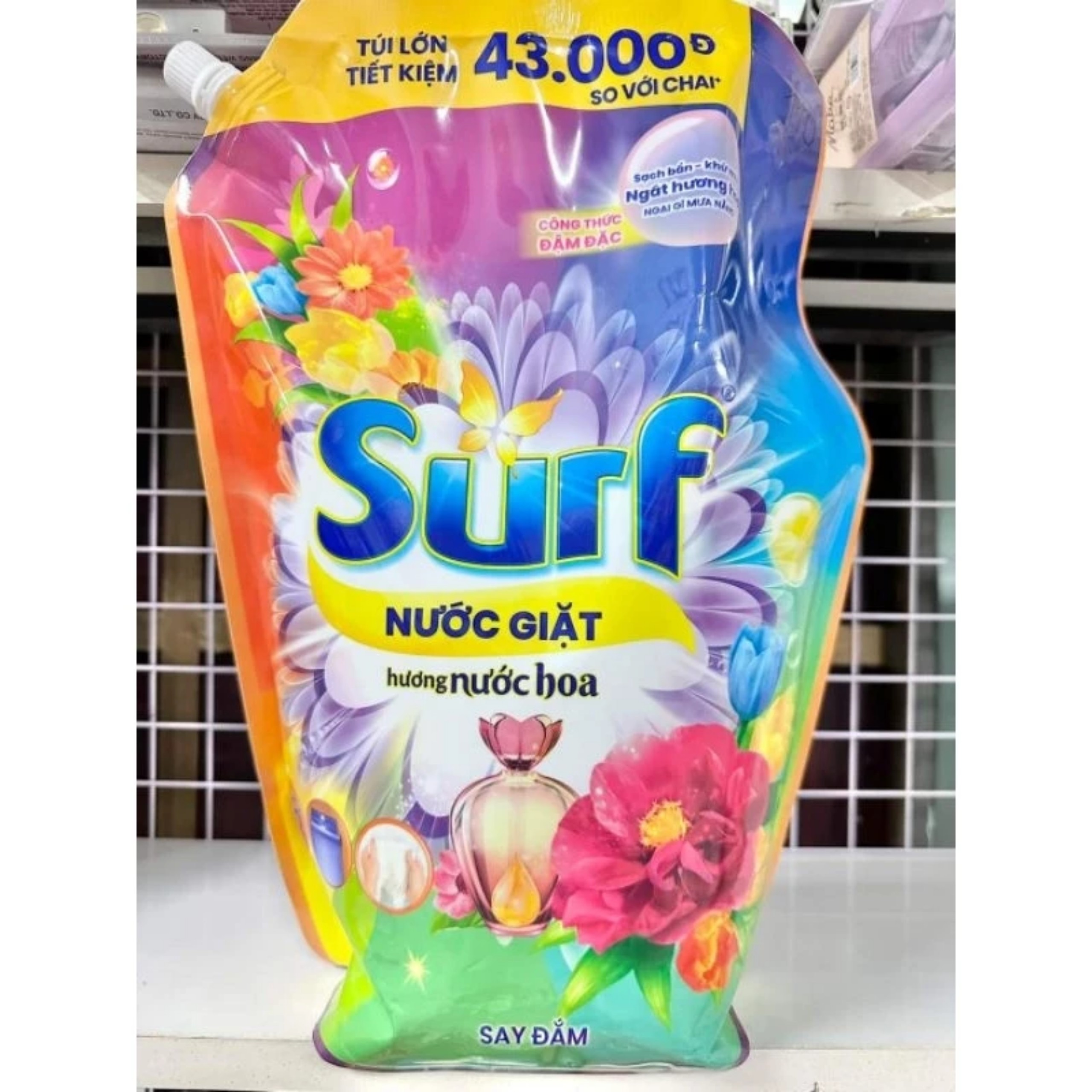 NƯỚC GIẶT SURF HƯƠNG NƯỚC HOA 3.1KG