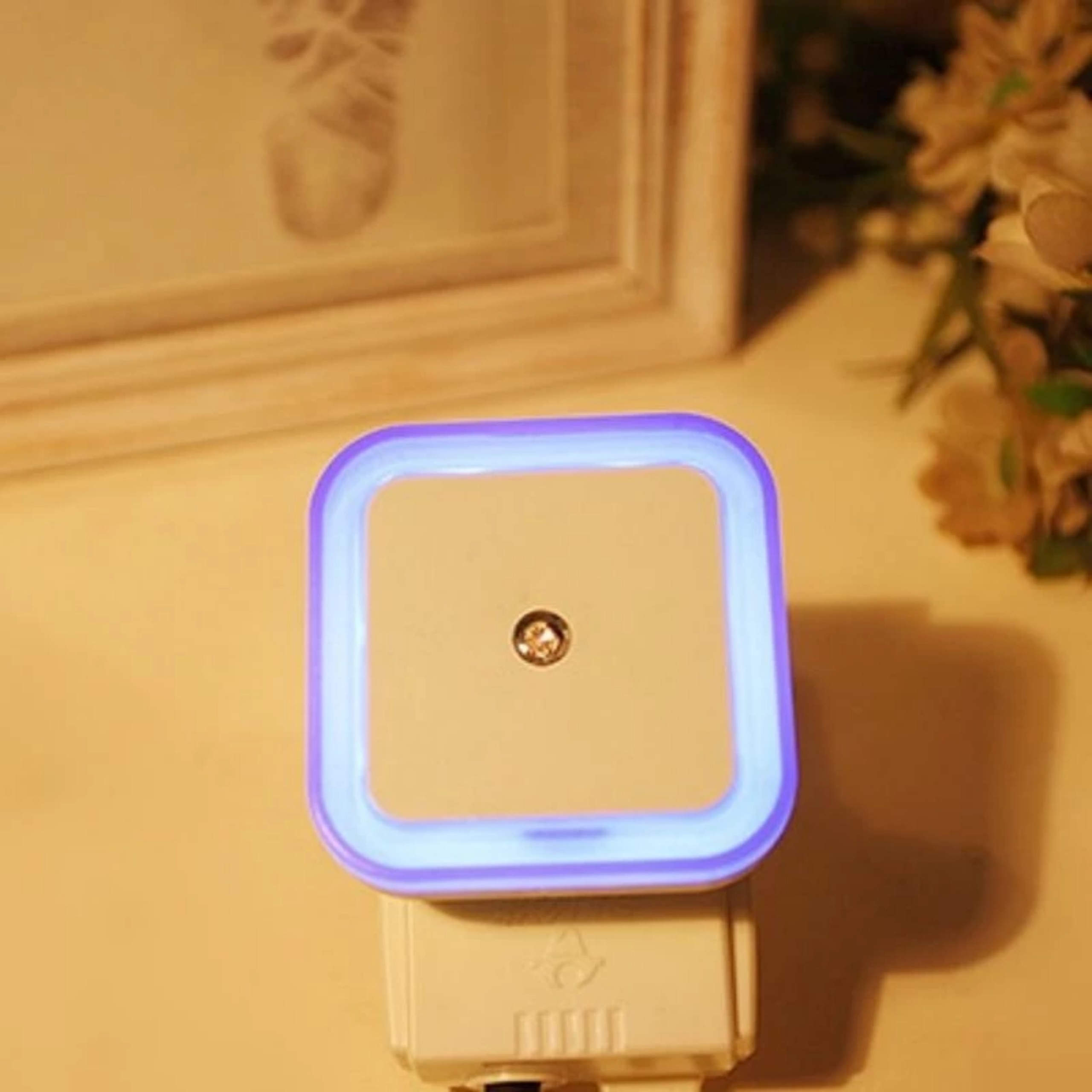 COMBO 2 ĐÈN NGỦ VUÔNG CẢM ỨNG KHI TRỜI TỐI