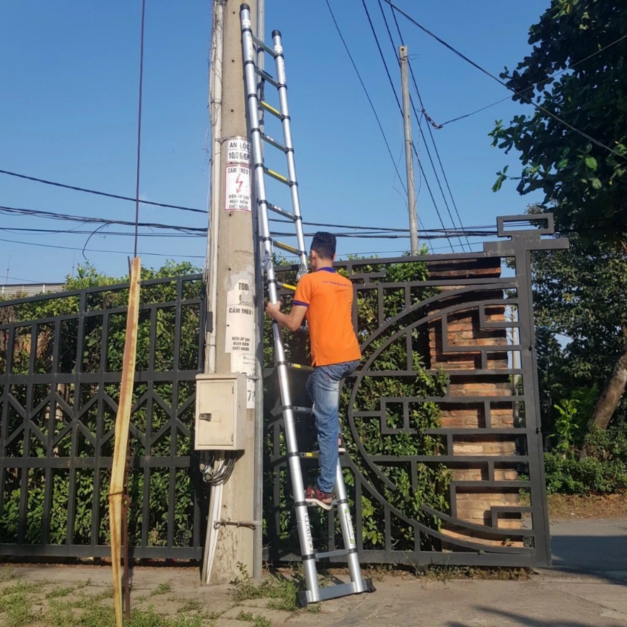 THANG NHÔM RÚT 1,9M x 1,9M