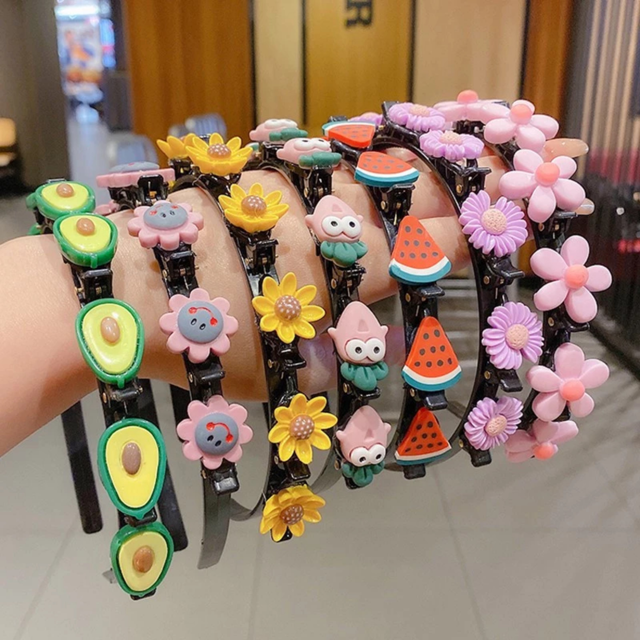 CÀI TÓC KÈM KẸP GẮP CHO BÉ