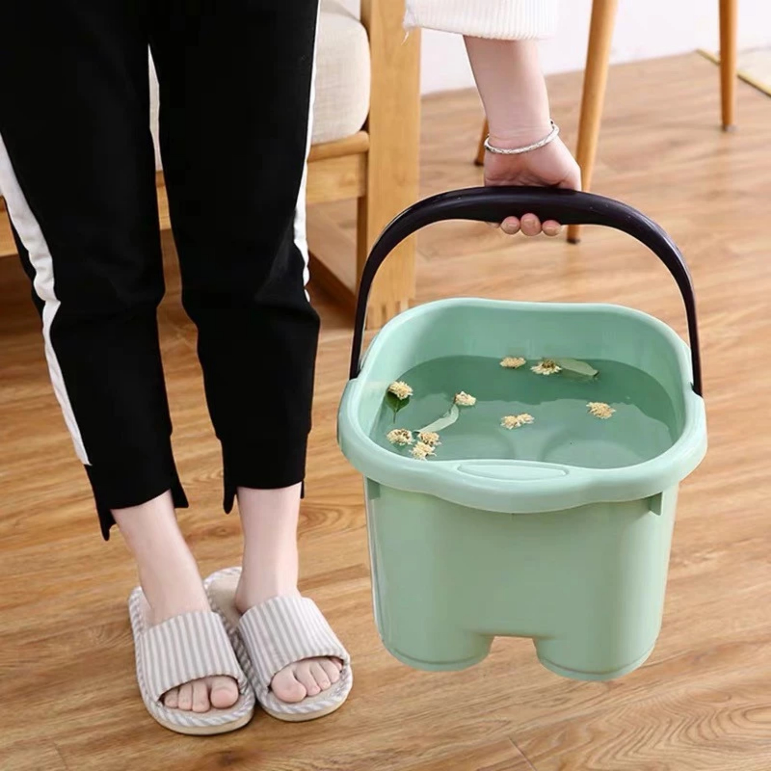 THAU NGÂM CHÂN MASSAGE 2 IN 1