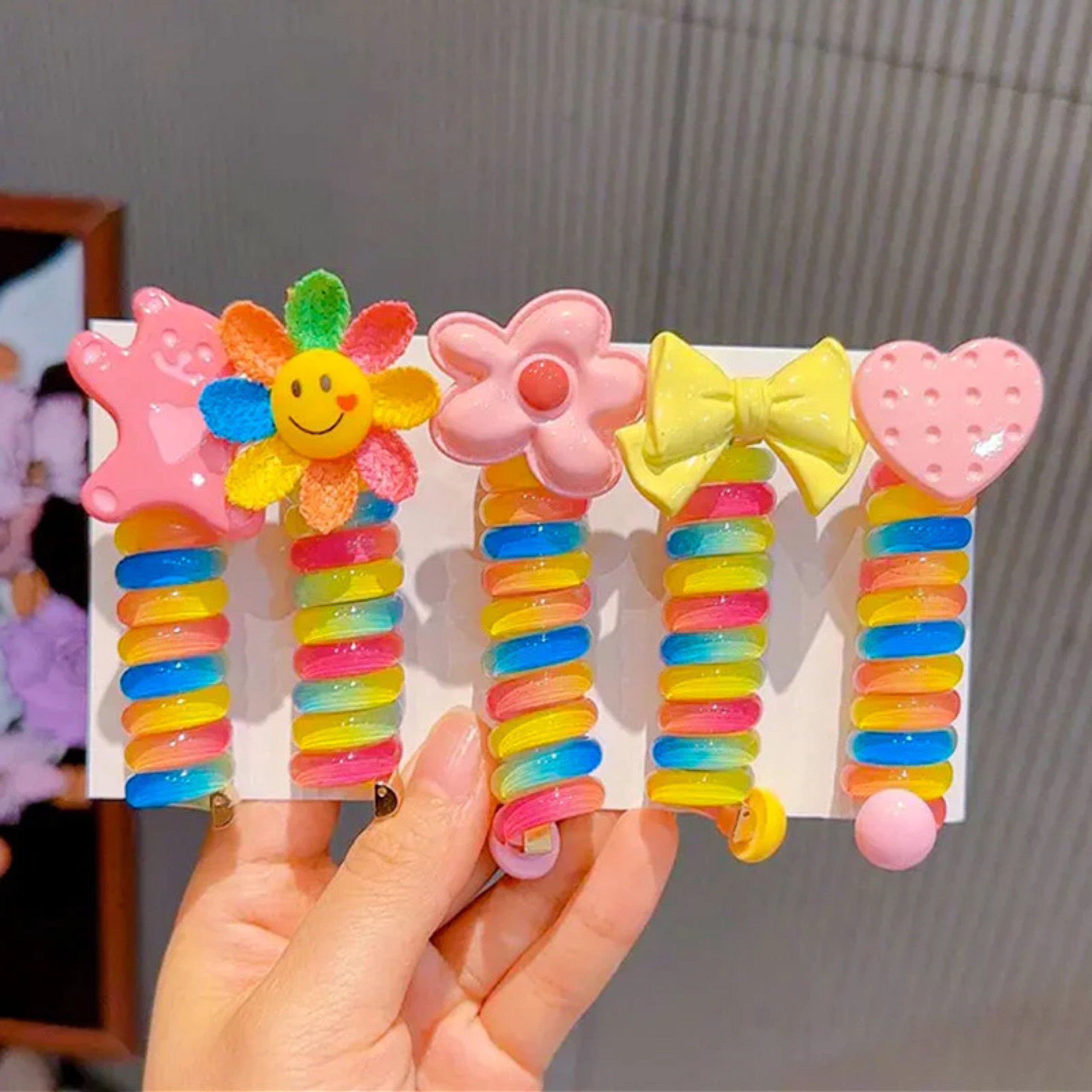 THUN CỘT TÓC LÒ XO XOẮN