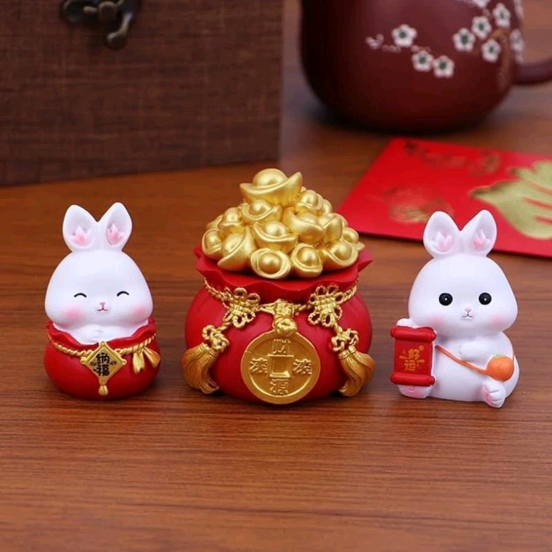 HŨ ĐỰNG MUỐI, GẠO THẦN TÀI