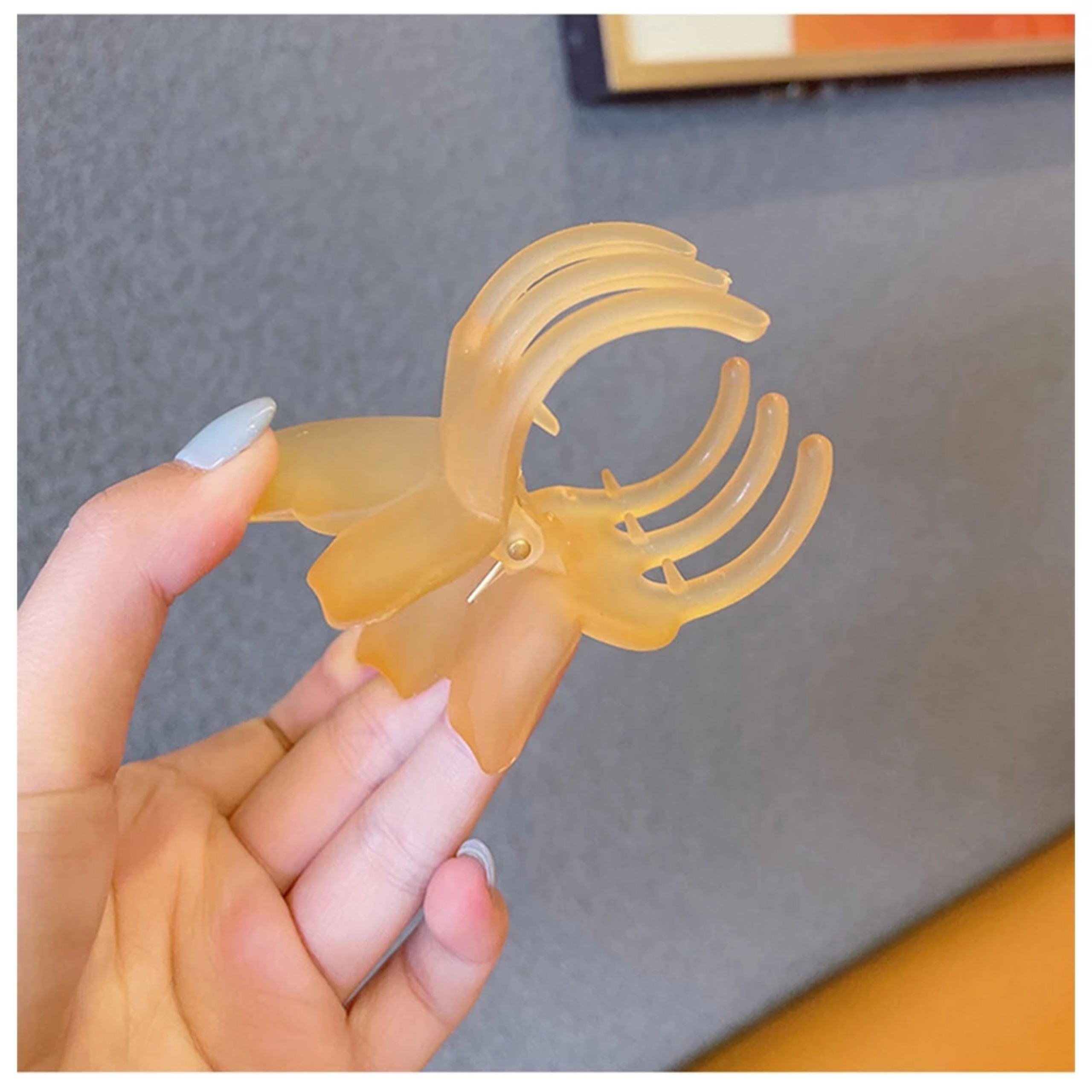 KẸP TÓC HÌNH BƯỚM