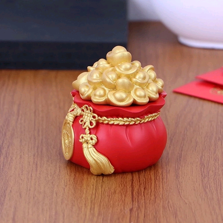 HŨ ĐỰNG MUỐI, GẠO THẦN TÀI