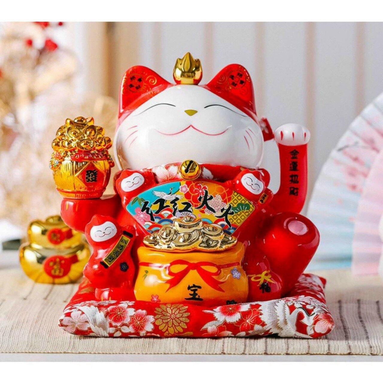 MÈO SỨ THẦN TÀI