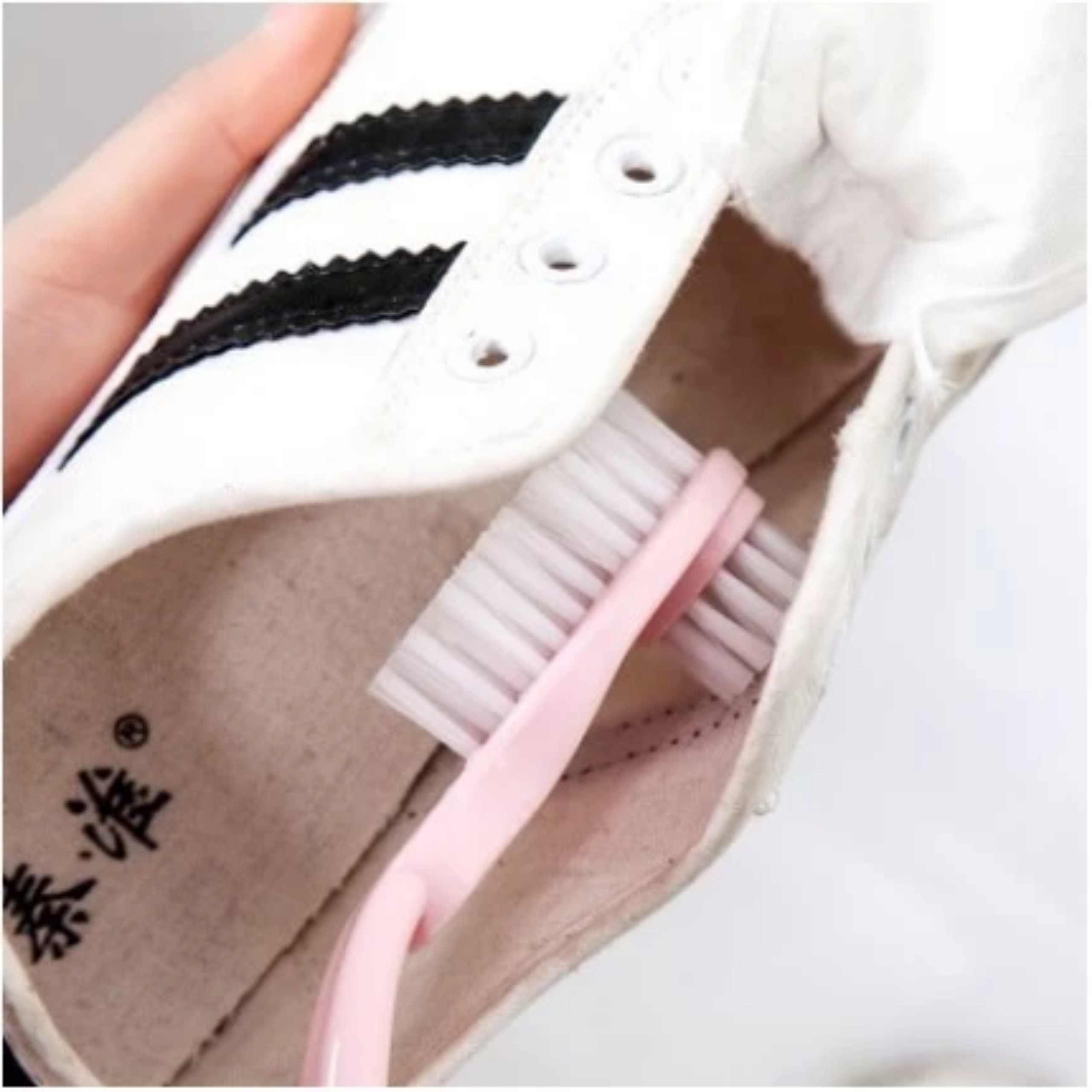 BÀN CHẢI VỆ SINH ĐẾ GIÀY