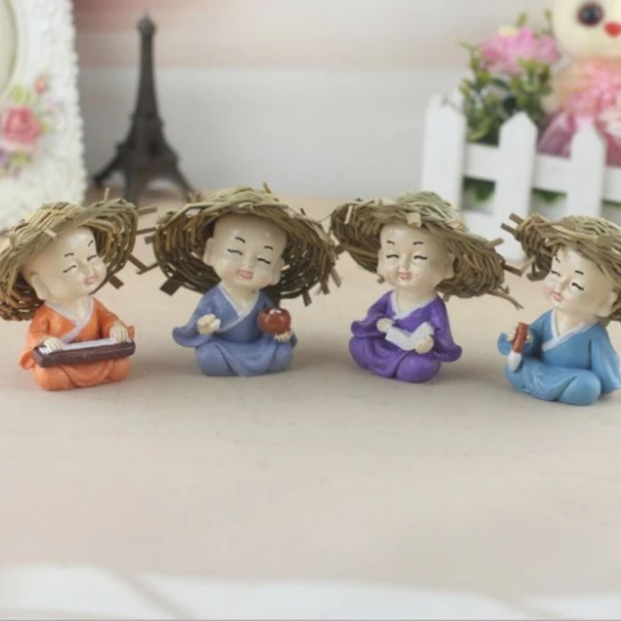 BỘ 4 CHÚ TIỂU ĐỘI NÓN