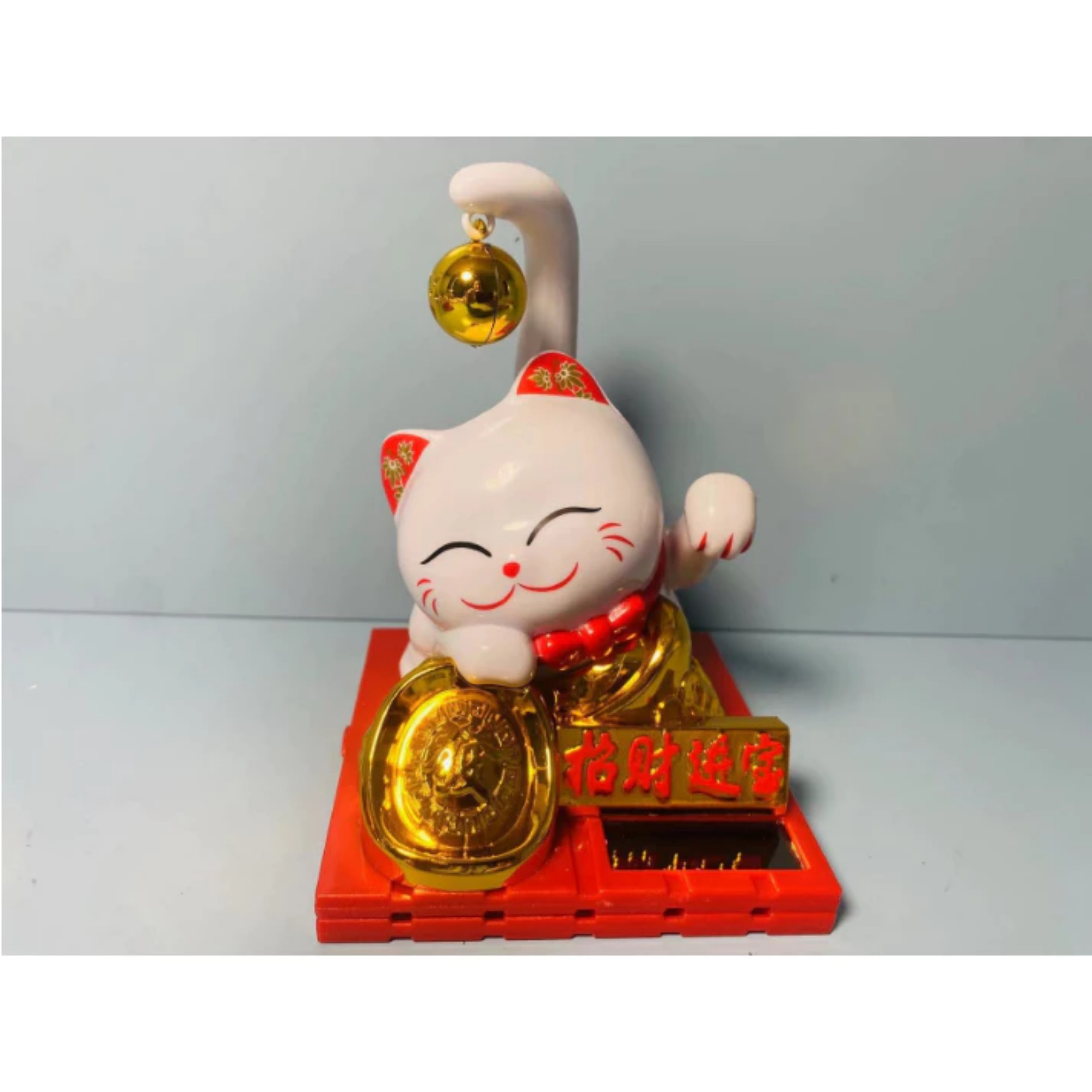 MÈO THẦN TÀI GẮN CHUÔNG ĐUÔI DÀI