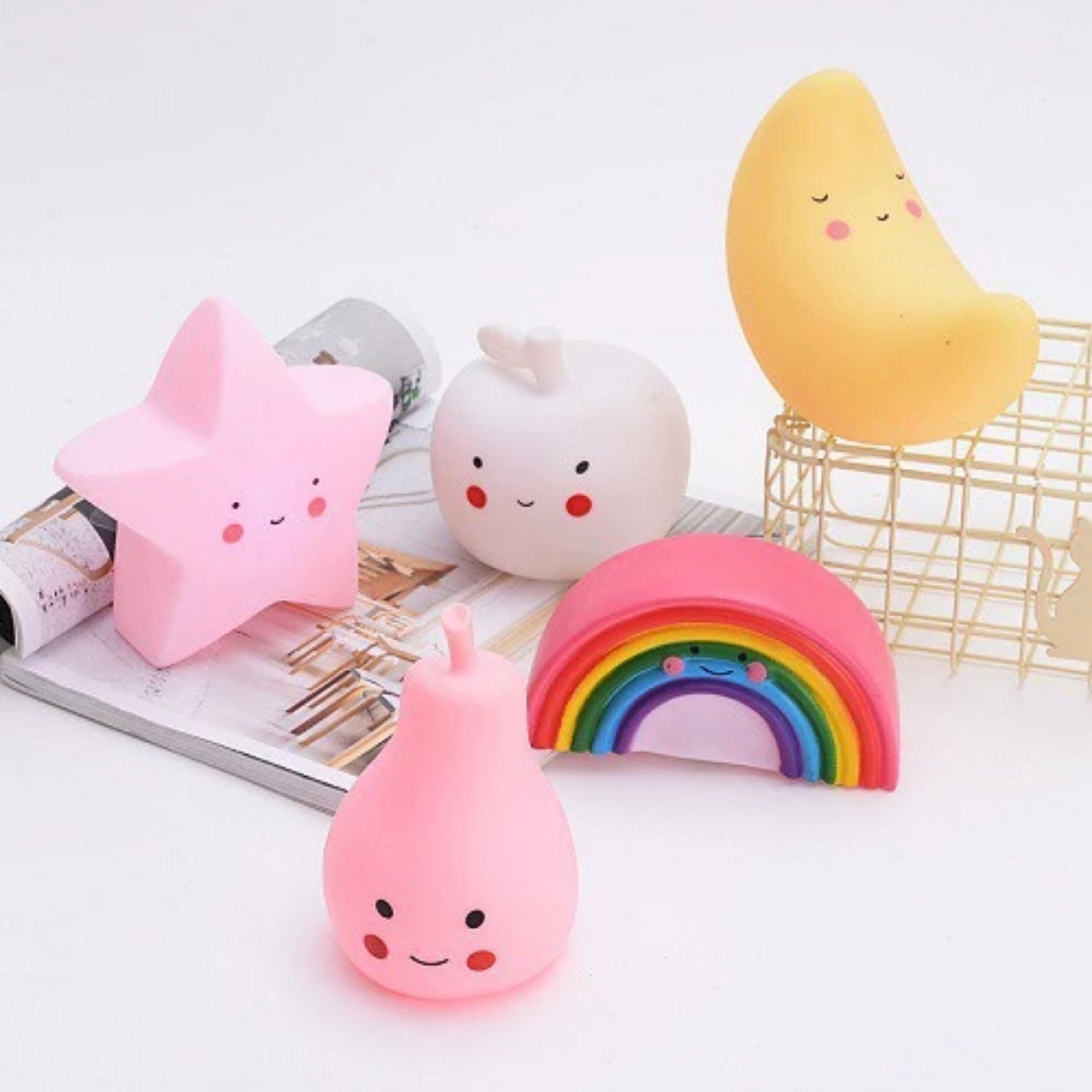 ĐÈN NGỦ SILICON DÙNG PIN CHO BÉ YÊU