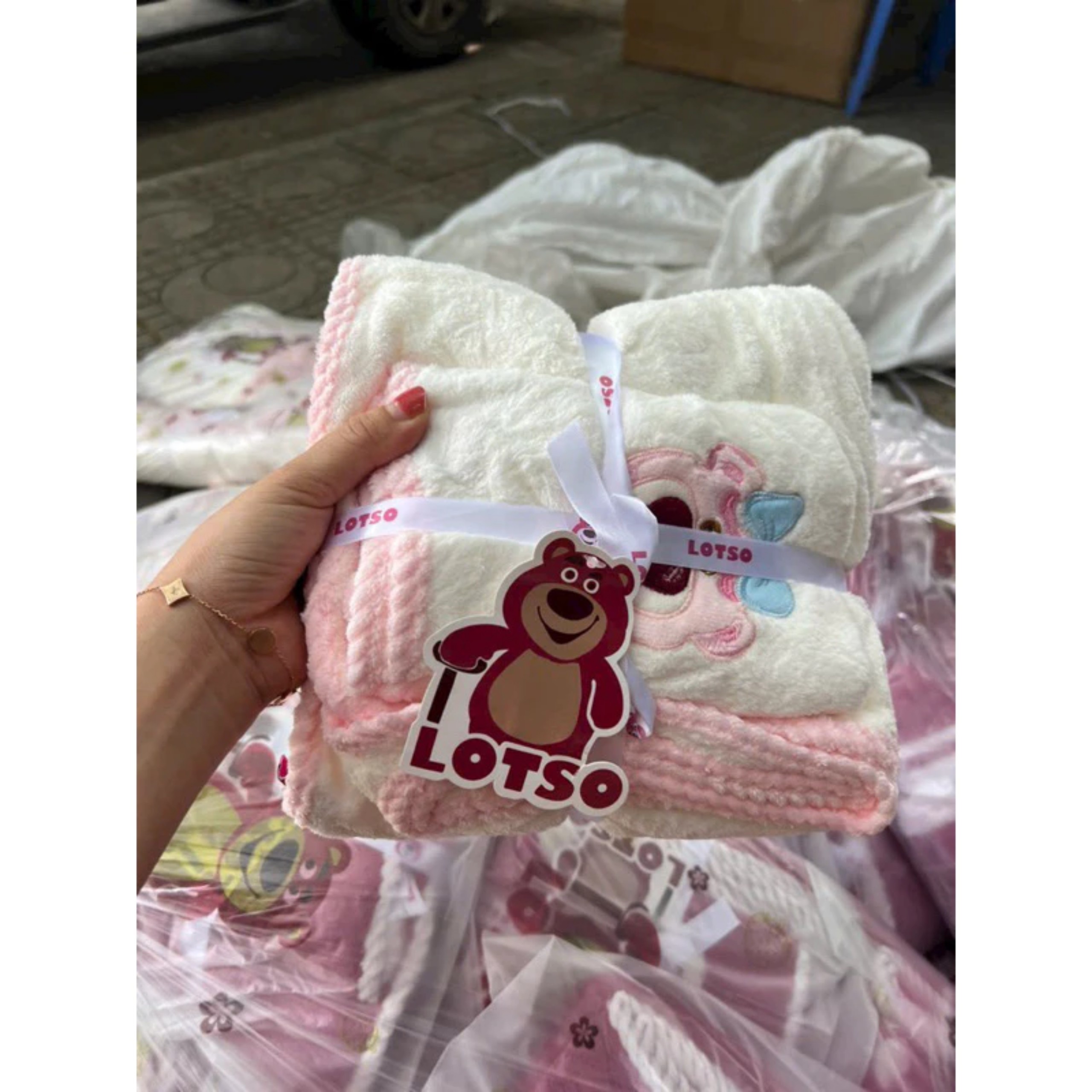 SET 2 KHĂN TẮM HÌNH GẤU