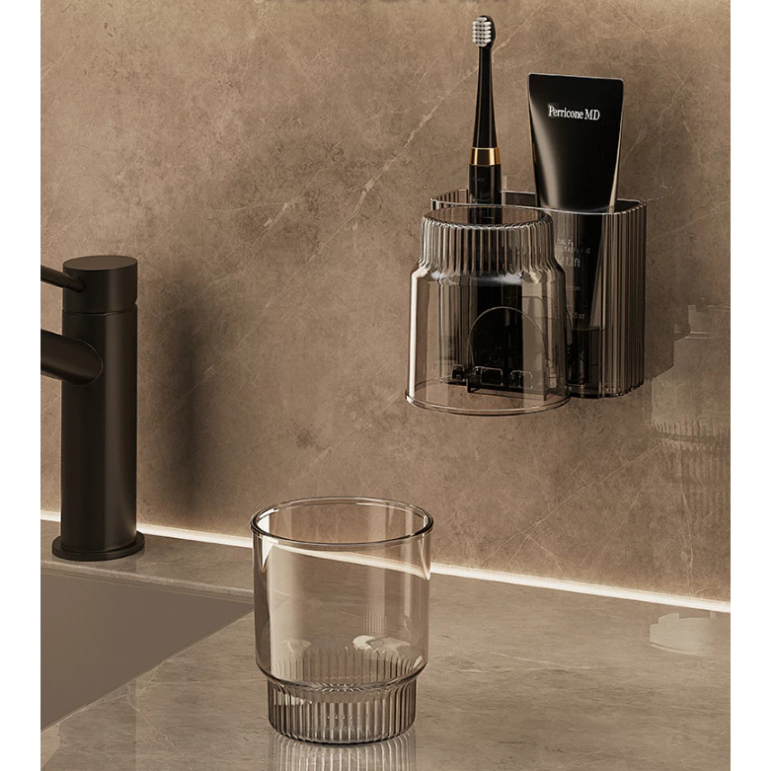 KỆ ĐỰNG BÀN CHẢI KEM ĐÁNH RĂNG KÈM LY NHỰA TRONG SUỐT