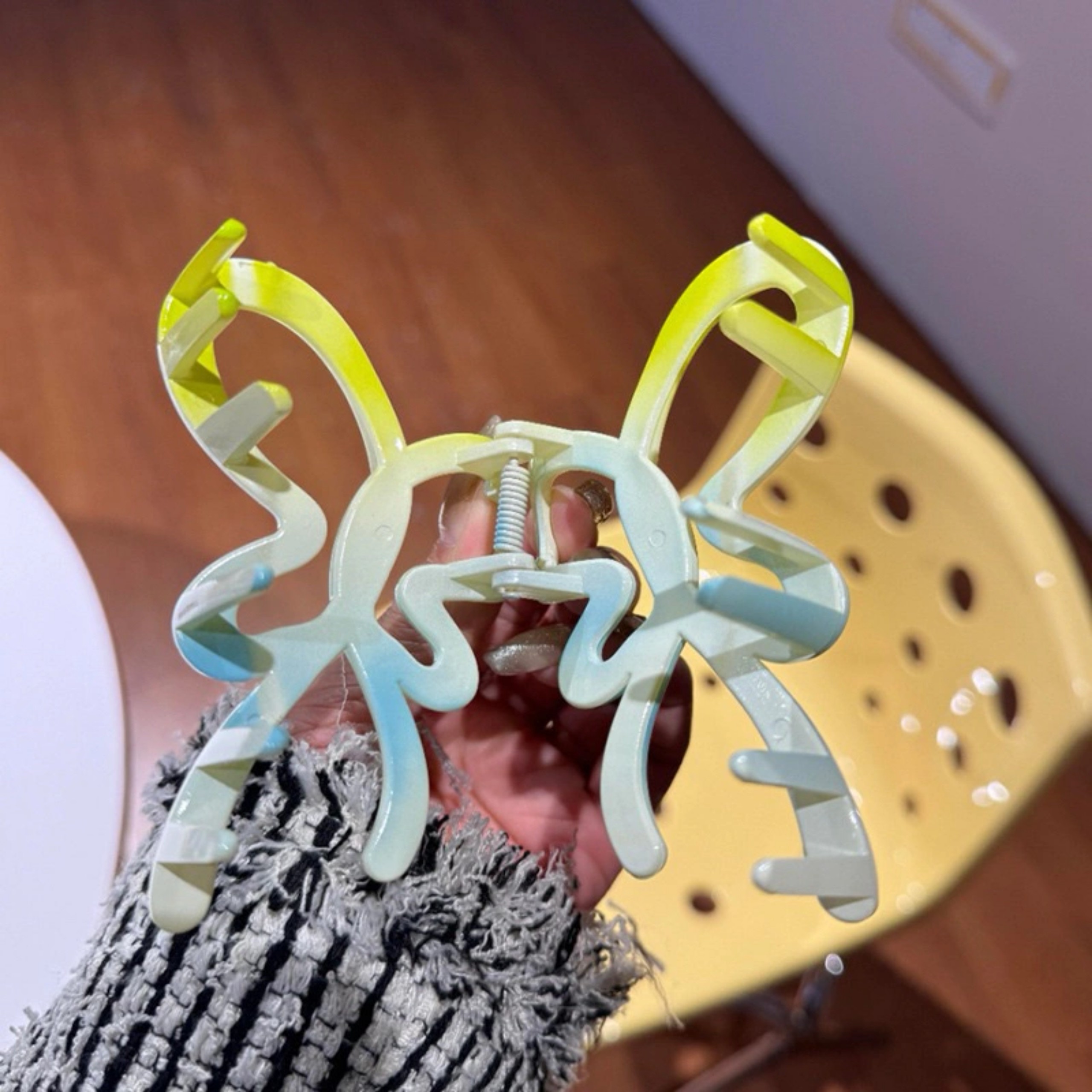 KẸP GẮP TÓC HÌNH BƯỚM