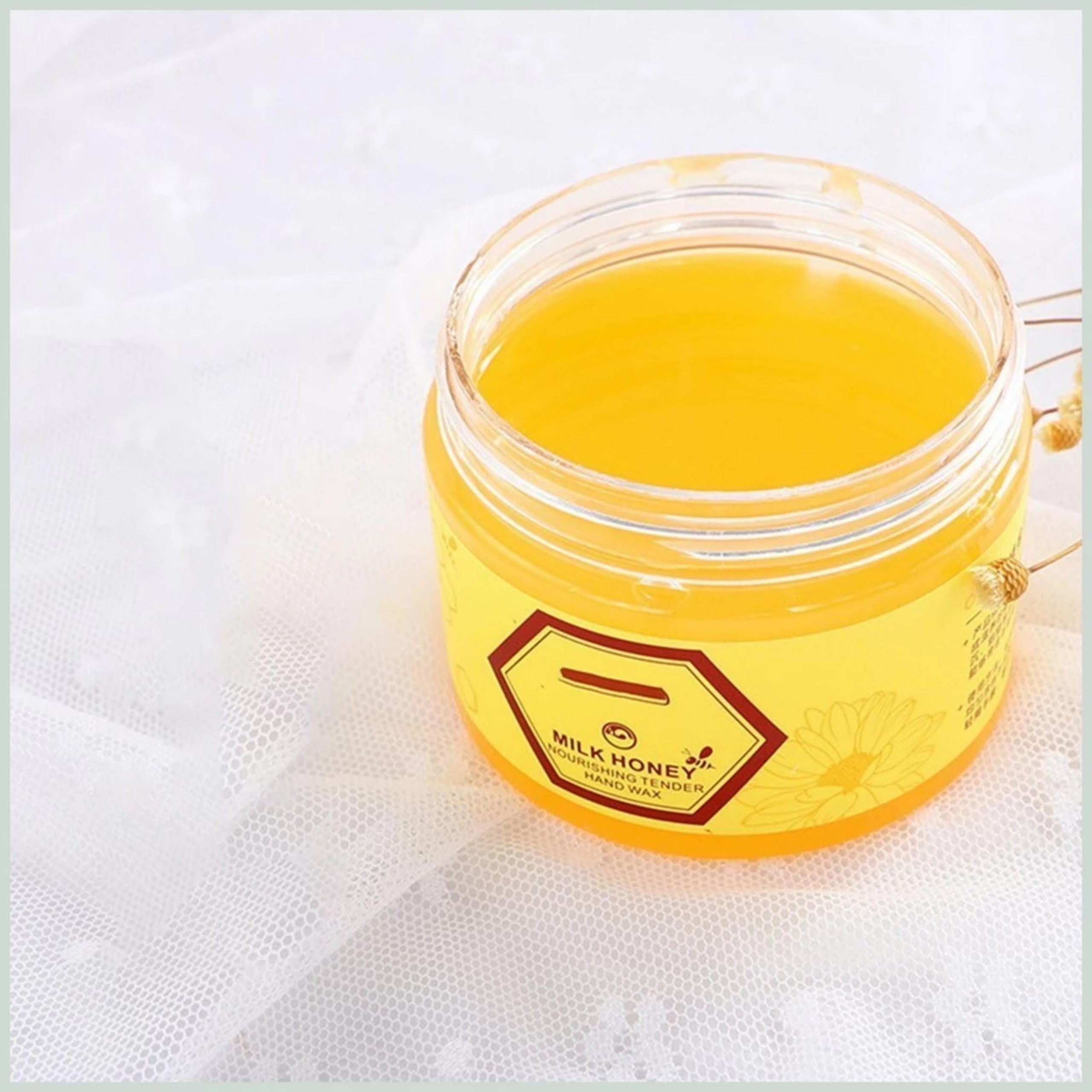 SÁP DƯỠNG DA TAY MỀM MƯỢT TỪ MẬT ONG