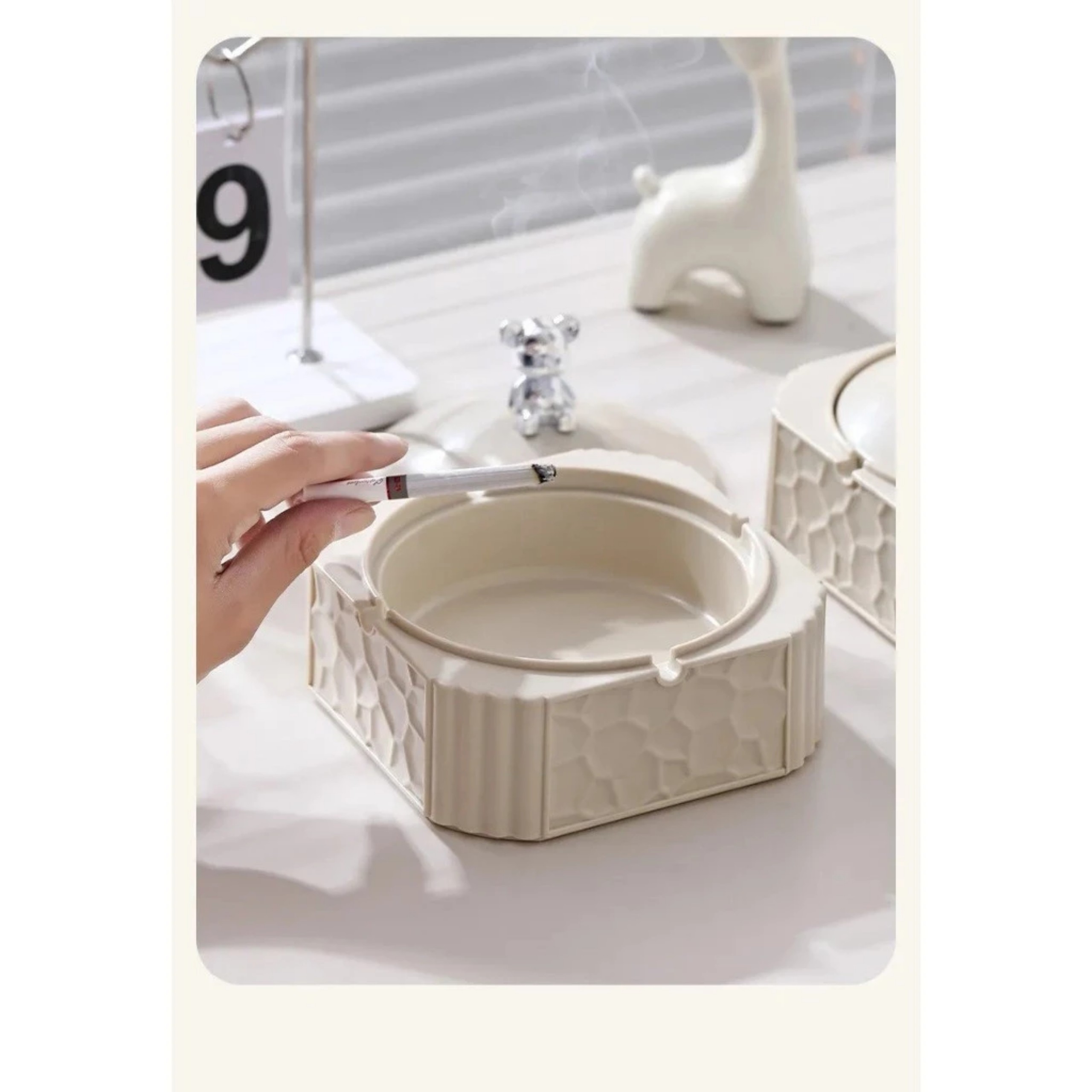 GẠC TÀN THUỐC TRẮNG HÌNH GẤU