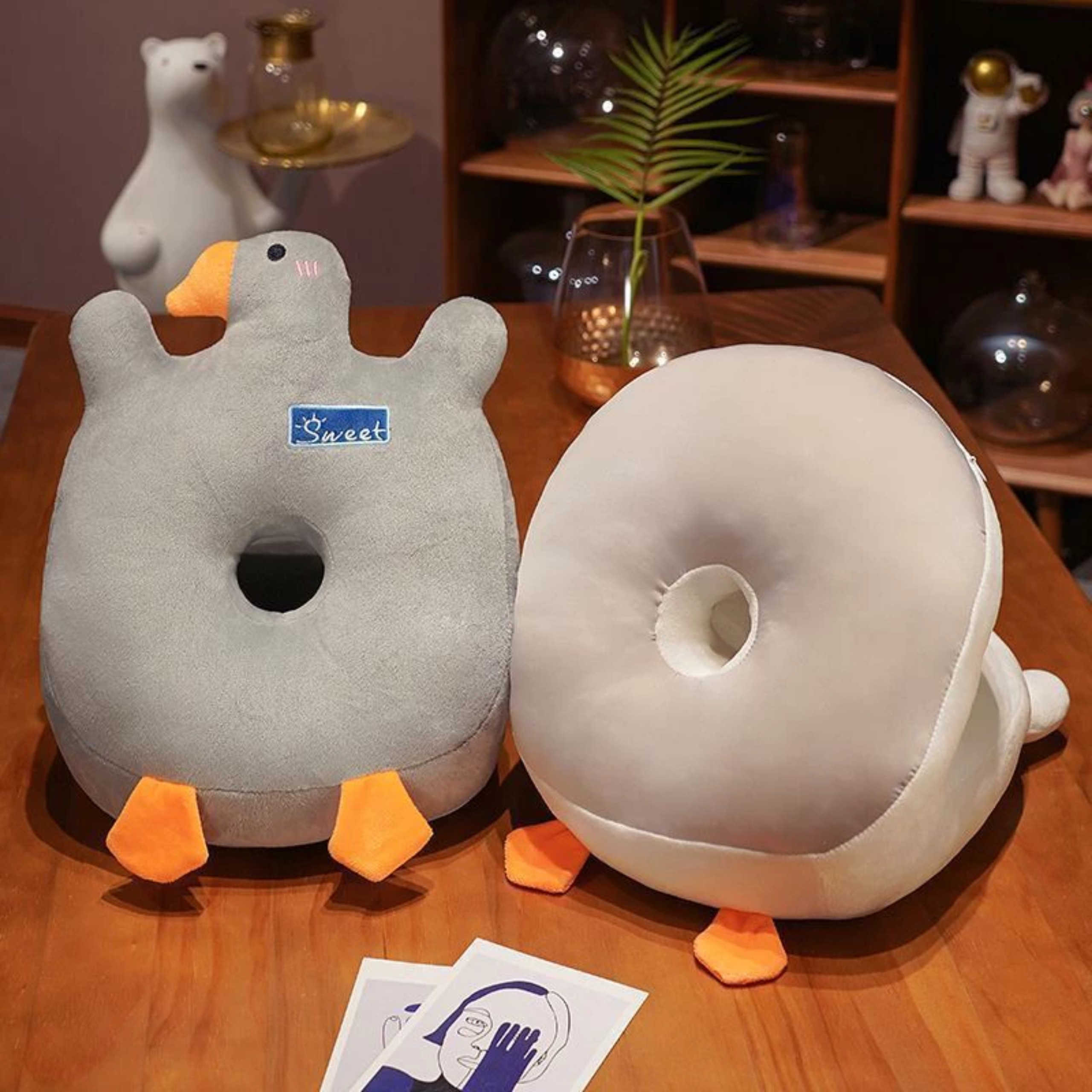 GỐI NGỦ TRƯA VĂN PHÒNG HÌNH CON VỊT