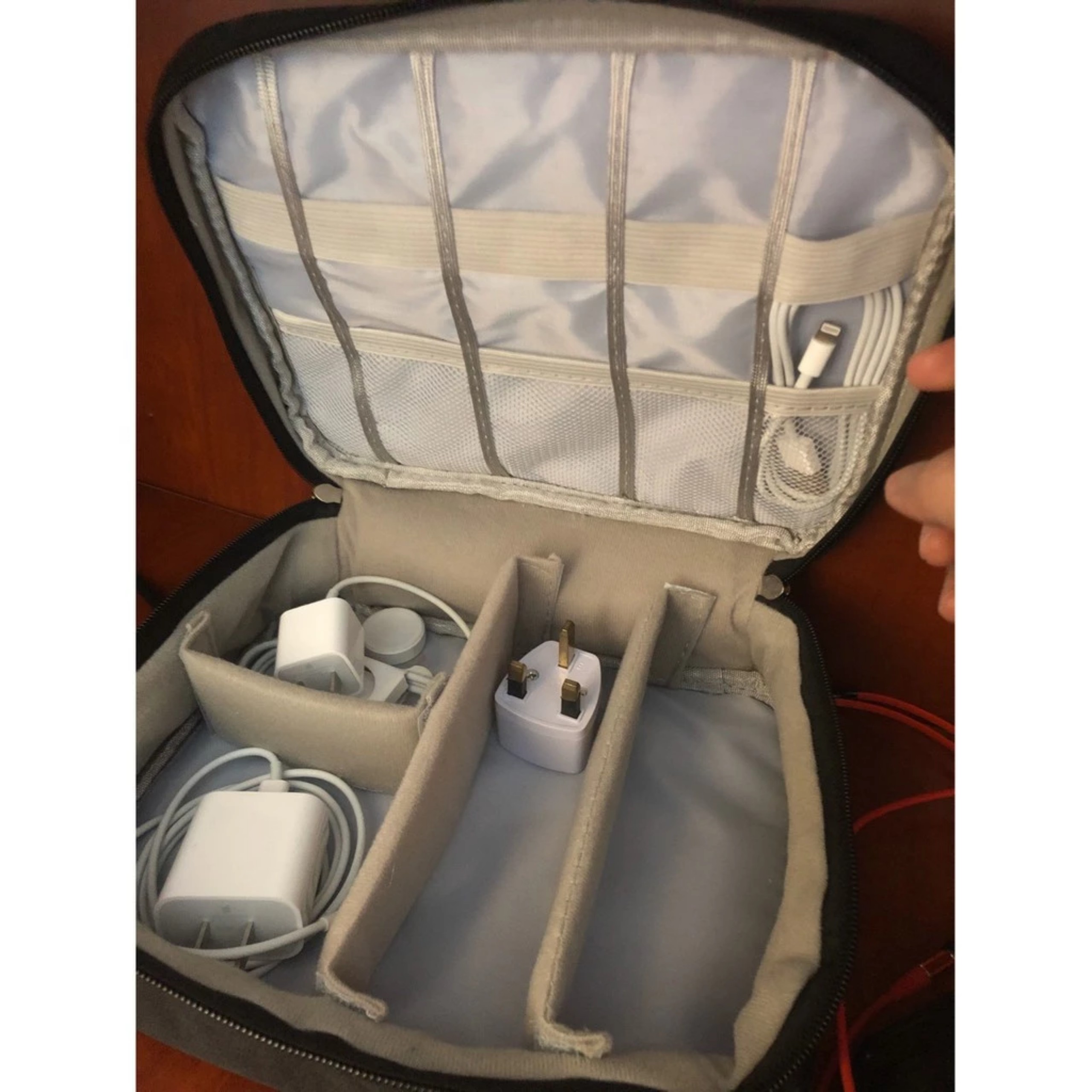 HỘP ĐỰNG DÂY CÁP SẠC