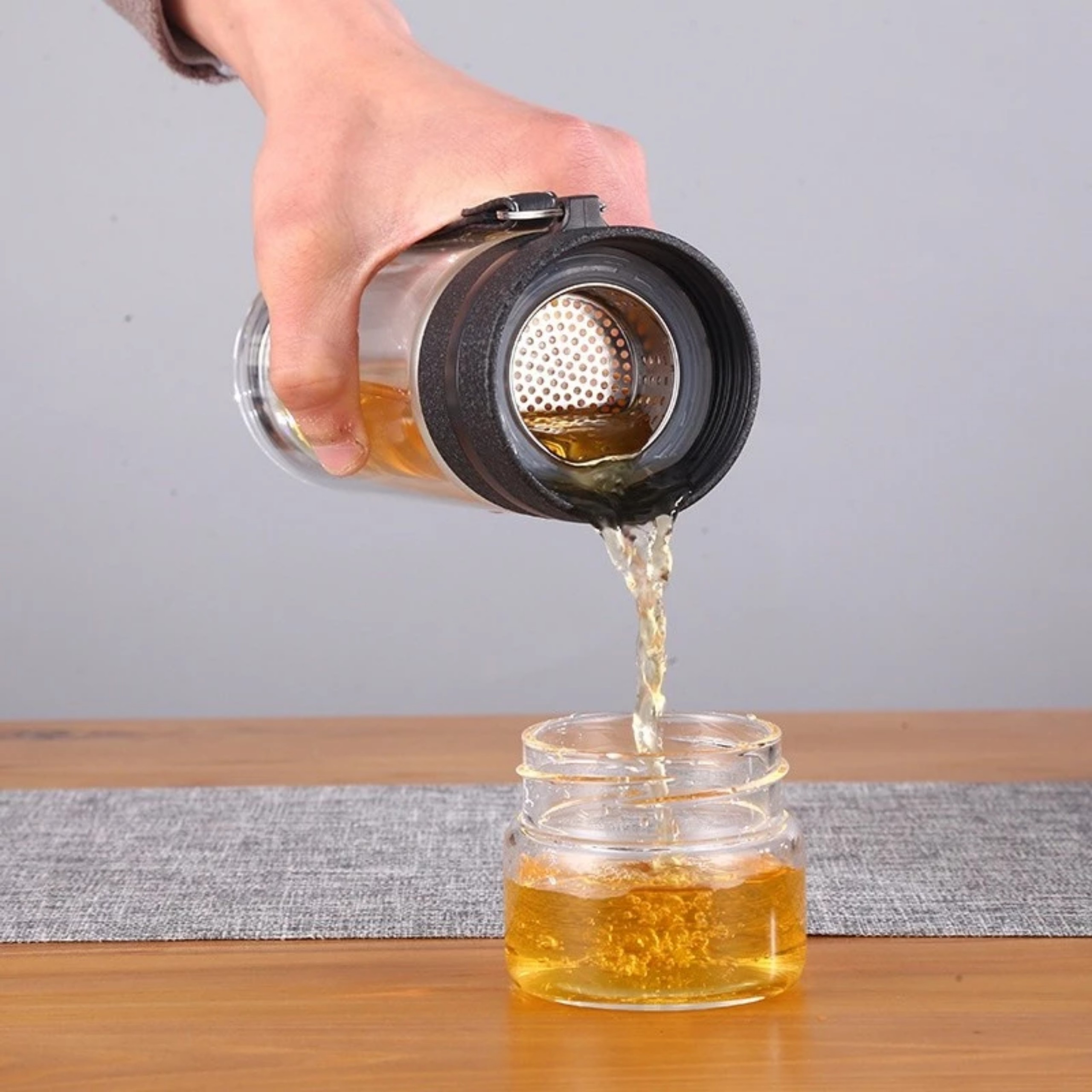 BÌNH TRÀ THỦY TINH CÓ KHAY LỌC 450ML